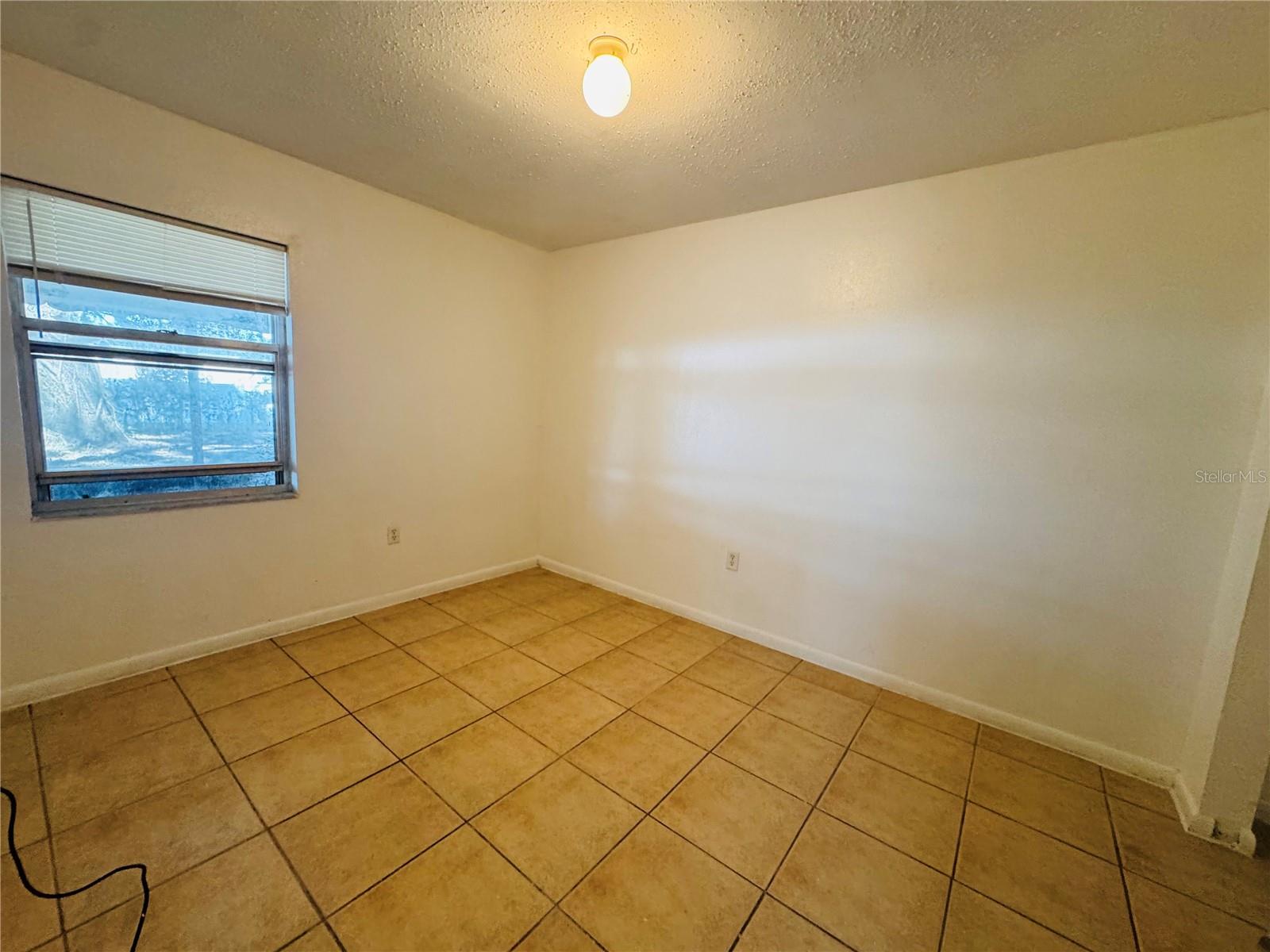 Image 15 of 18 For 512 Oshea Court