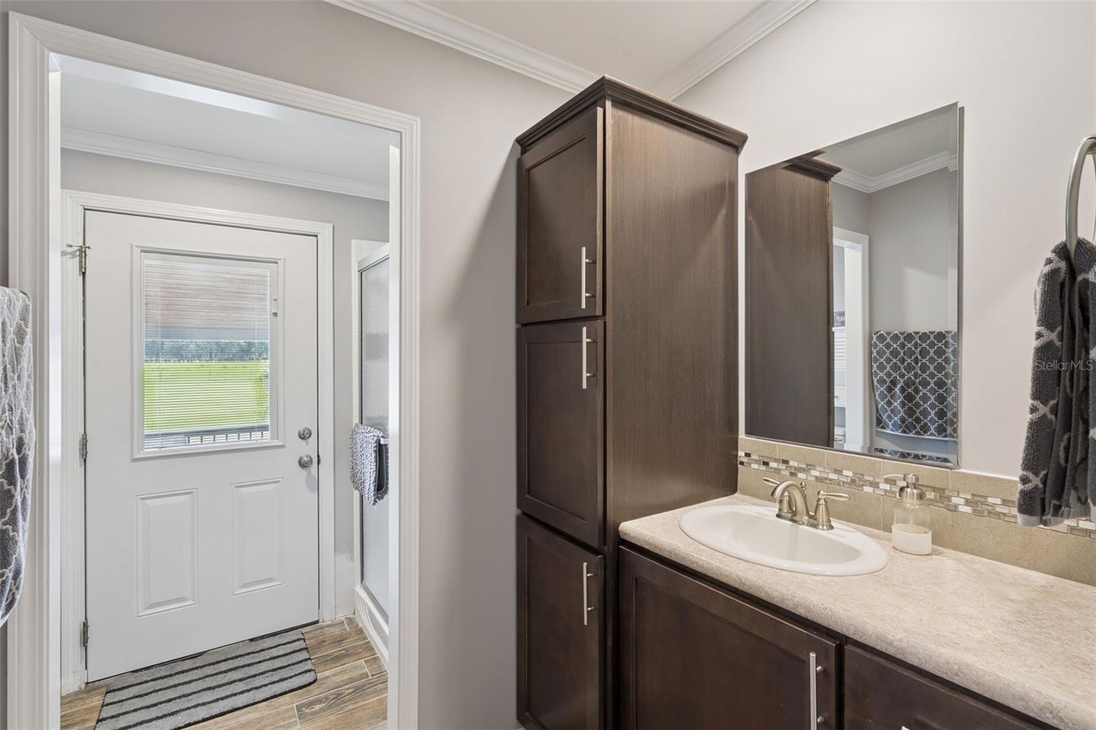 Image 17 of 39 For 5670 Cr 577  