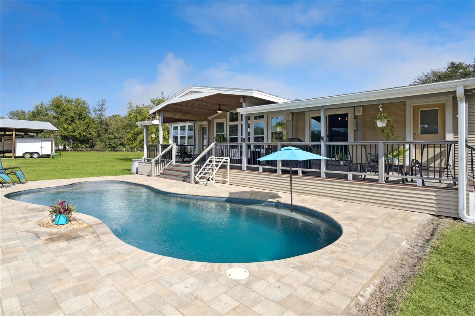 Image 25 of 39 For 5670 Cr 577  