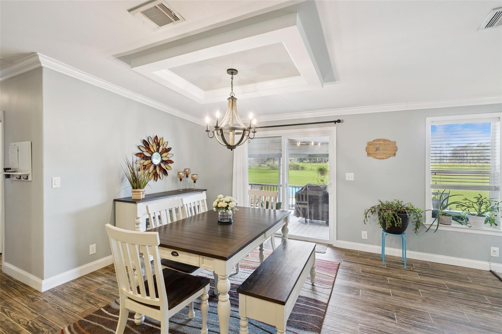 Image 3 of 39 For 5670 Cr 577  