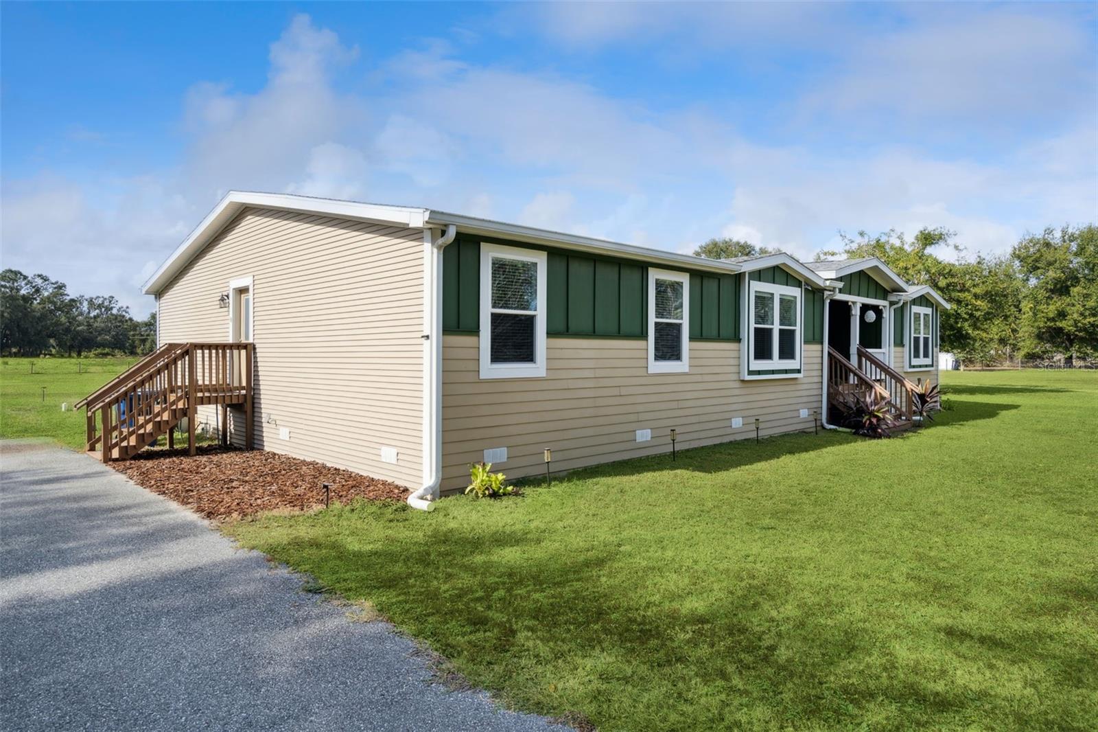 Image 30 of 39 For 5670 Cr 577  