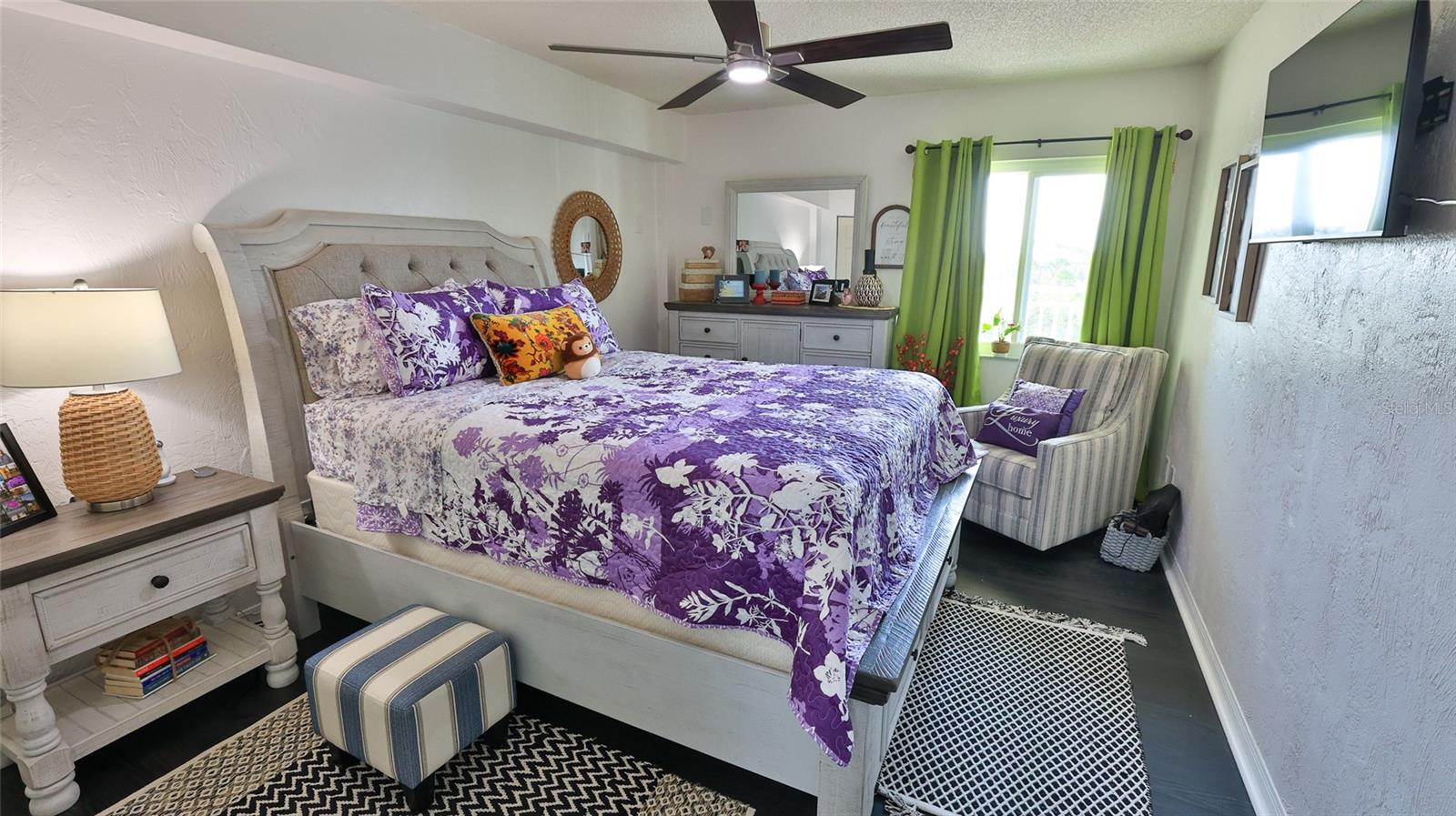 Image 22 of 64 For 145 Halifax Avenue 705