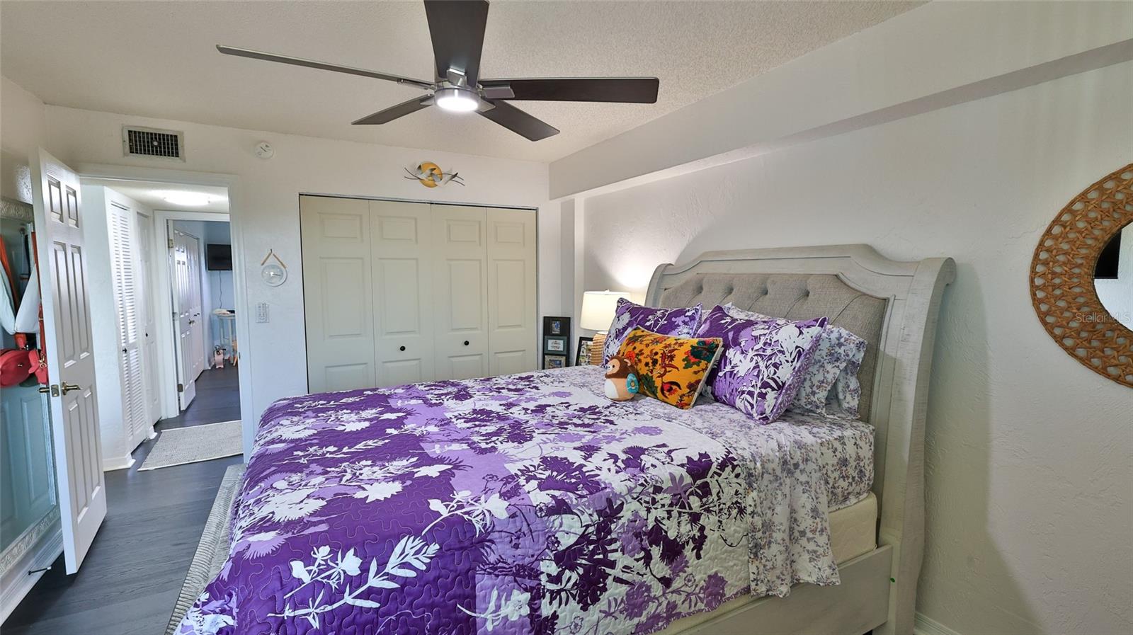 Image 23 of 64 For 145 Halifax Avenue 705