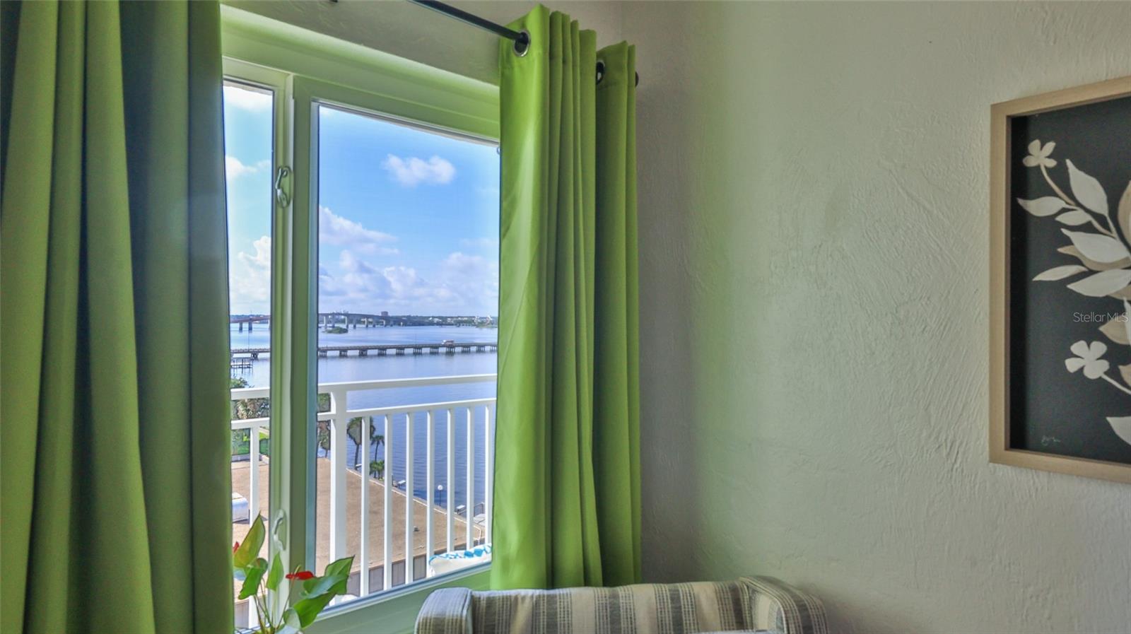 Image 24 of 64 For 145 Halifax Avenue 705