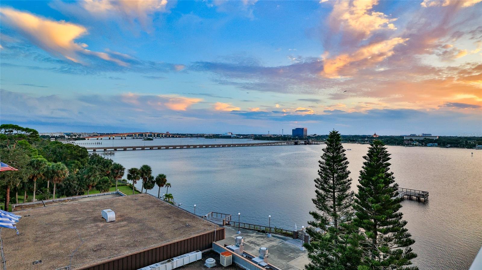 Image 33 of 64 For 145 Halifax Avenue 705