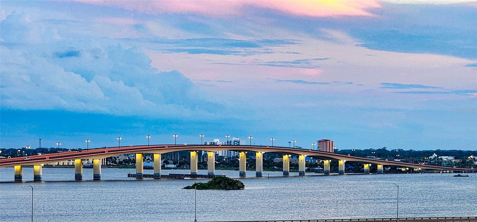 Image 35 of 64 For 145 Halifax Avenue 705