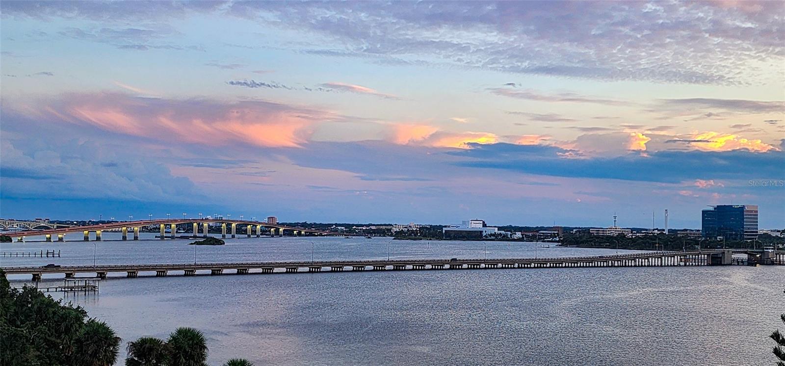 Image 37 of 64 For 145 Halifax Avenue 705