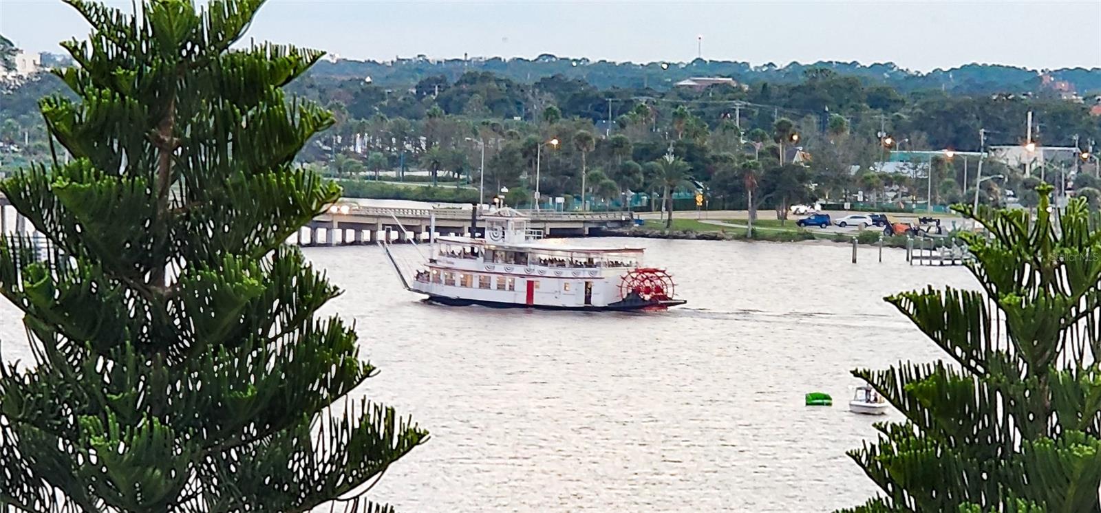 Image 43 of 64 For 145 Halifax Avenue 705