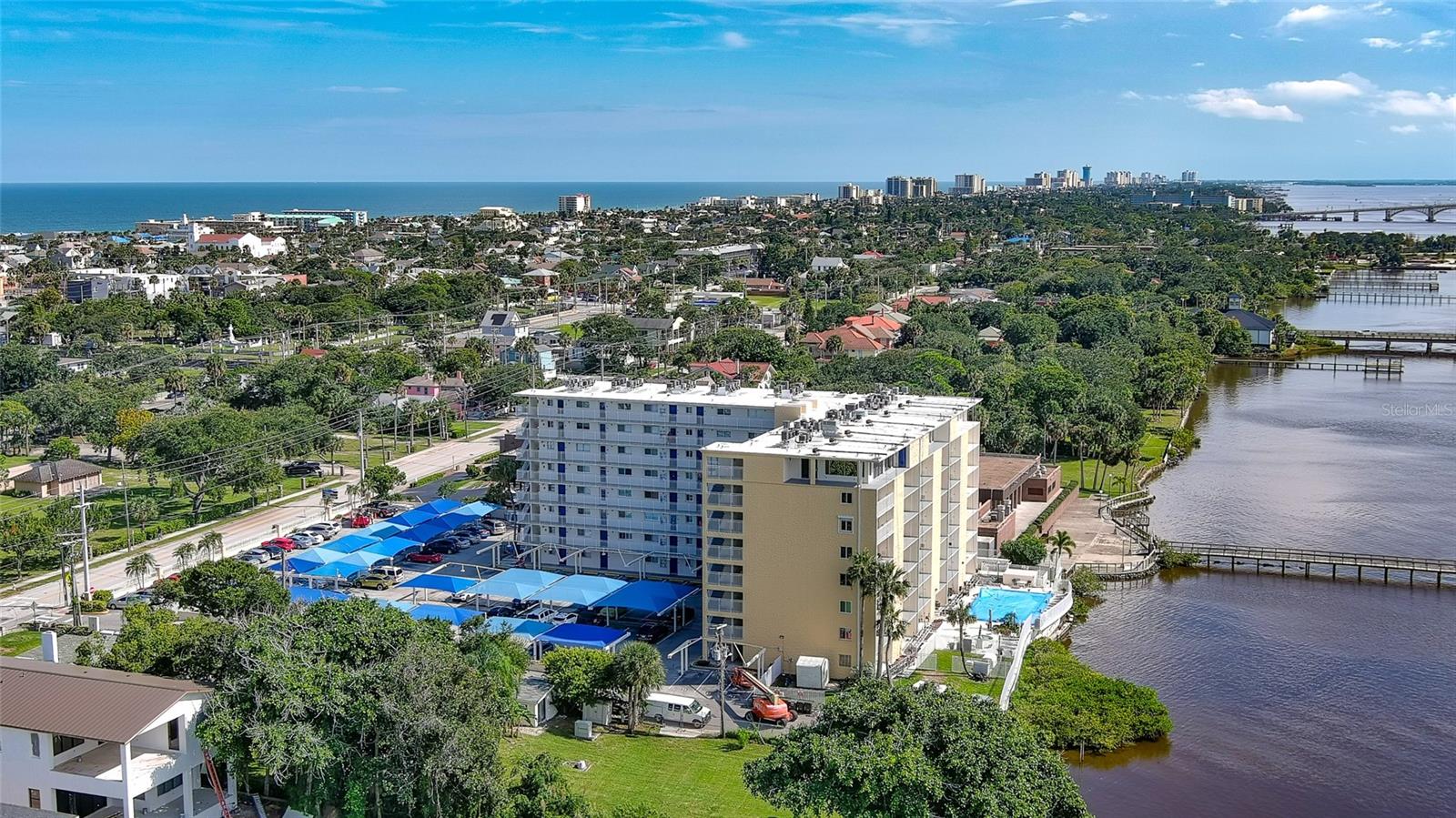 Image 45 of 64 For 145 Halifax Avenue 705