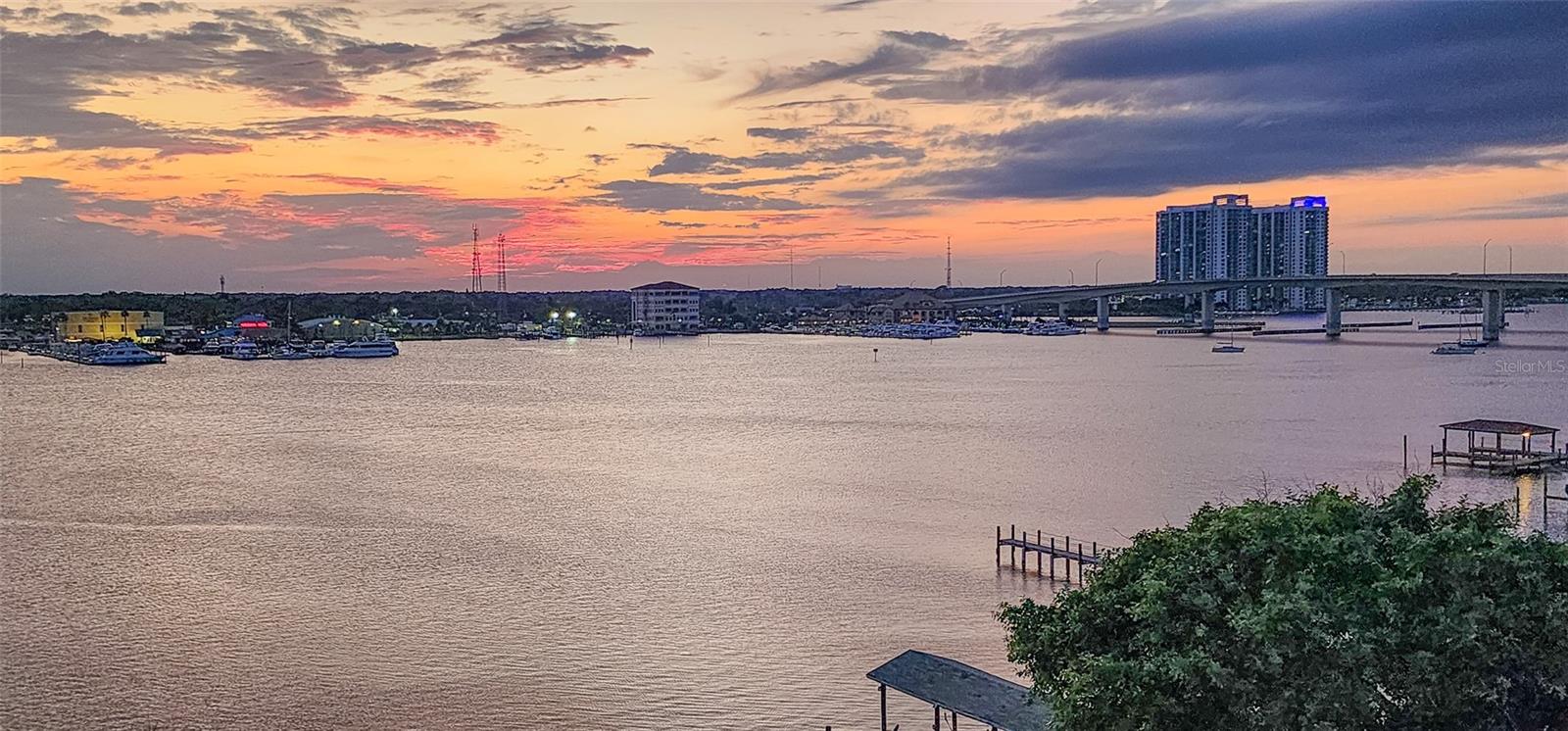 Image 5 of 64 For 145 Halifax Avenue 705