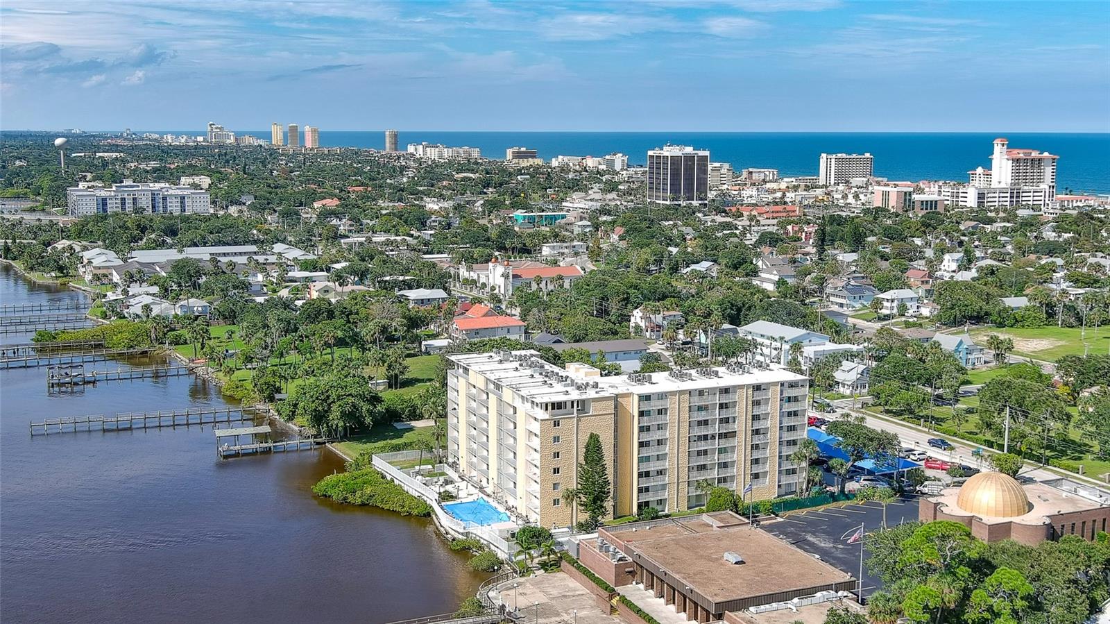 Image 50 of 64 For 145 Halifax Avenue 705