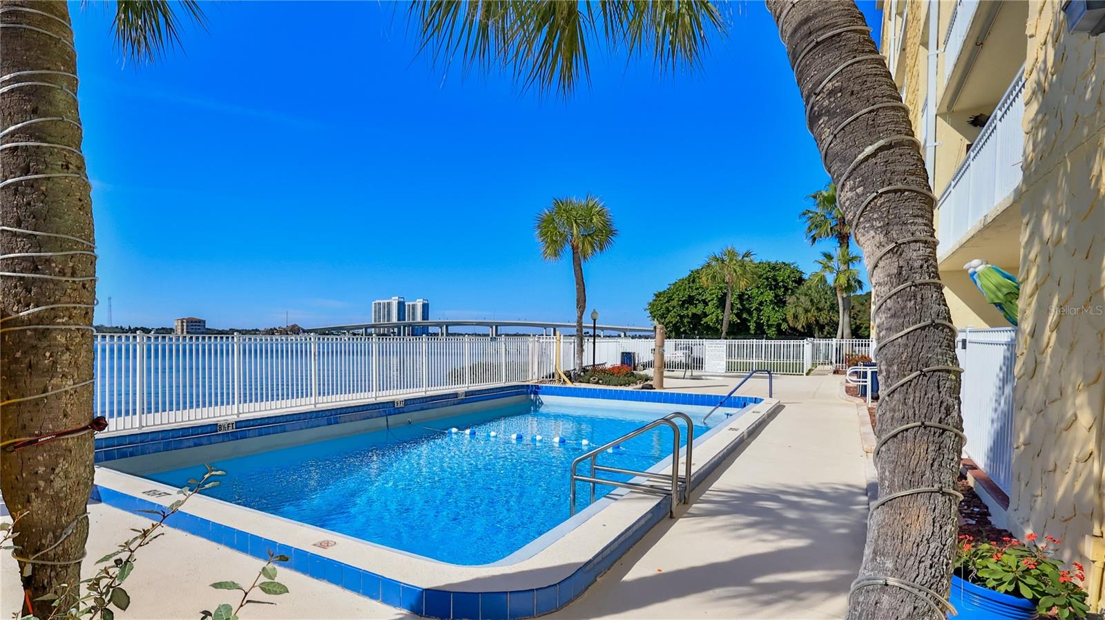 Image 58 of 64 For 145 Halifax Avenue 705