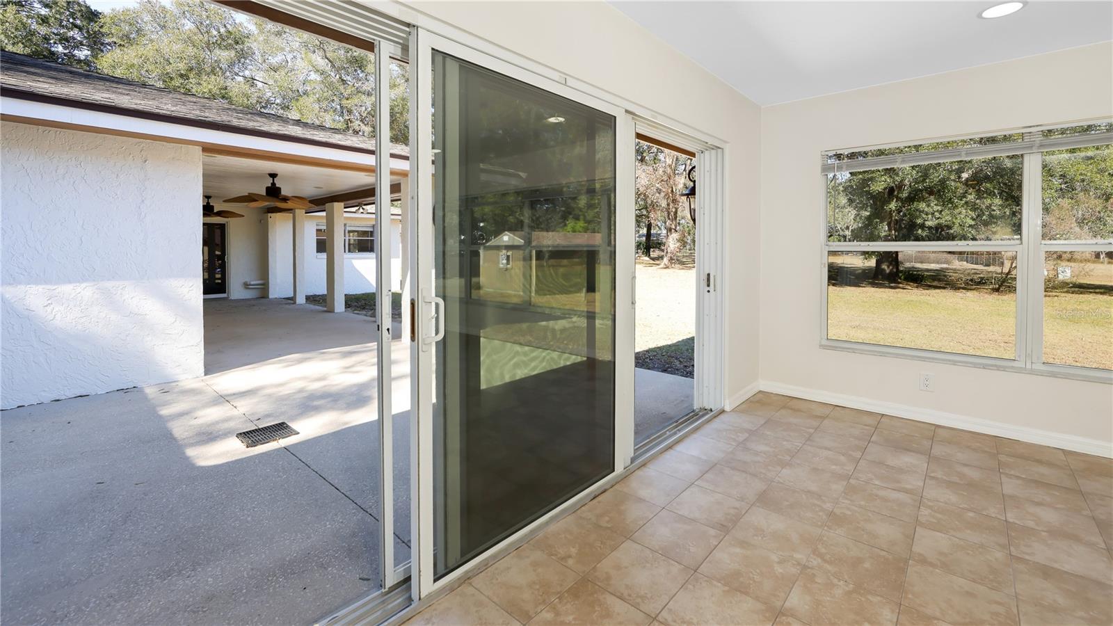 Image 13 of 38 For 7129 Oakwind Drive