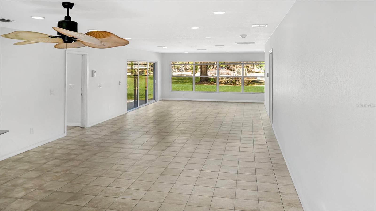 Image 15 of 38 For 7129 Oakwind Drive