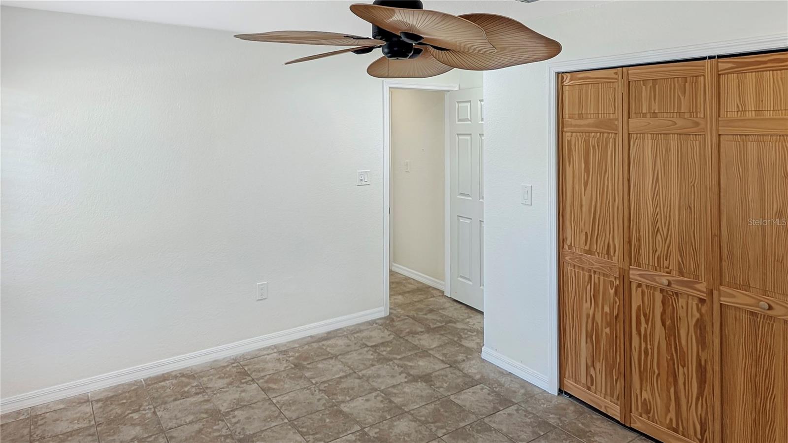 Image 23 of 38 For 7129 Oakwind Drive