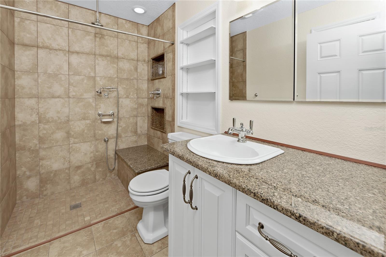 Image 27 of 38 For 7129 Oakwind Drive