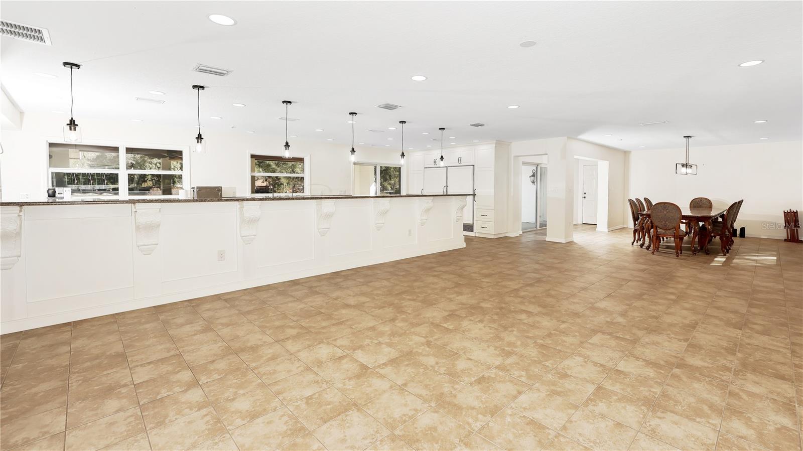 Image 6 of 38 For 7129 Oakwind Drive