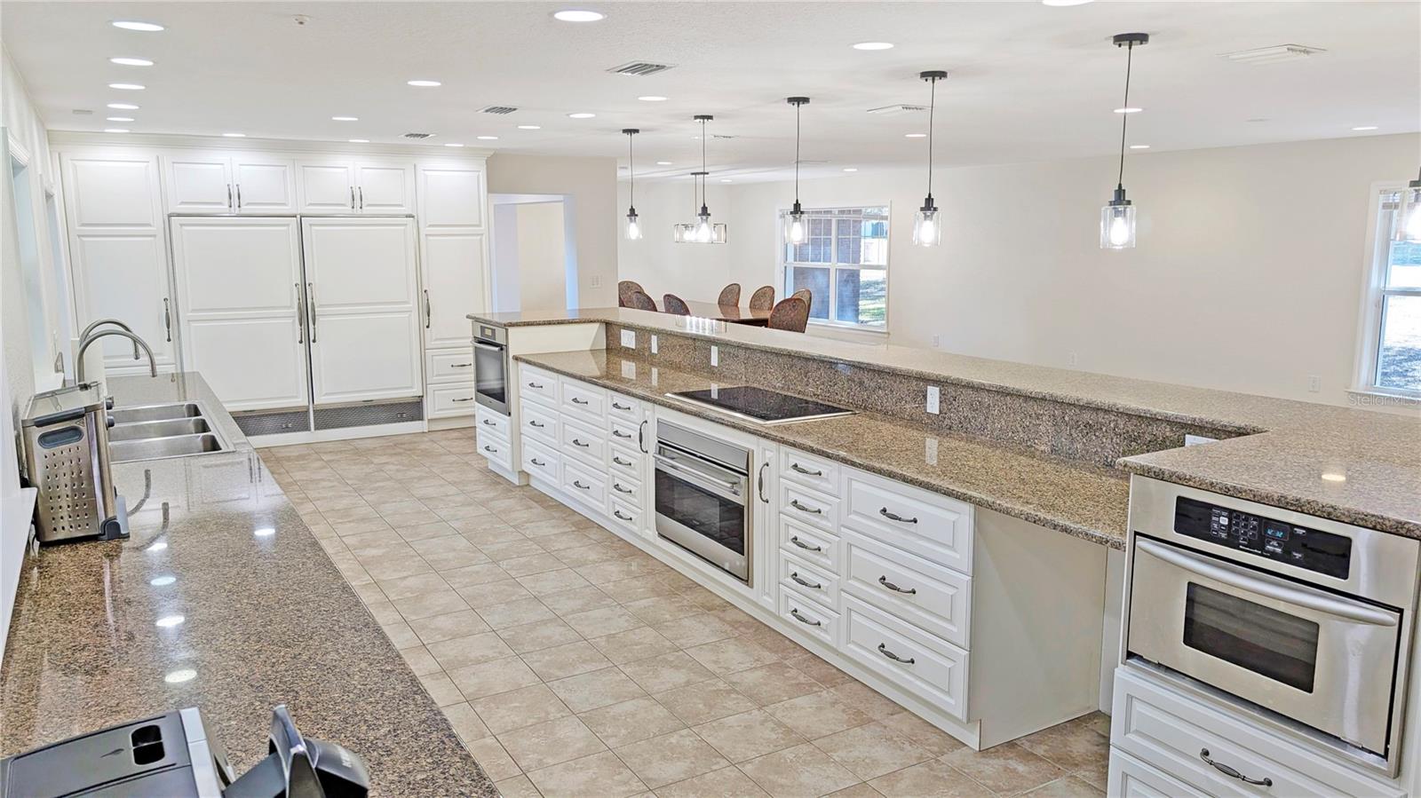 Image 9 of 38 For 7129 Oakwind Drive