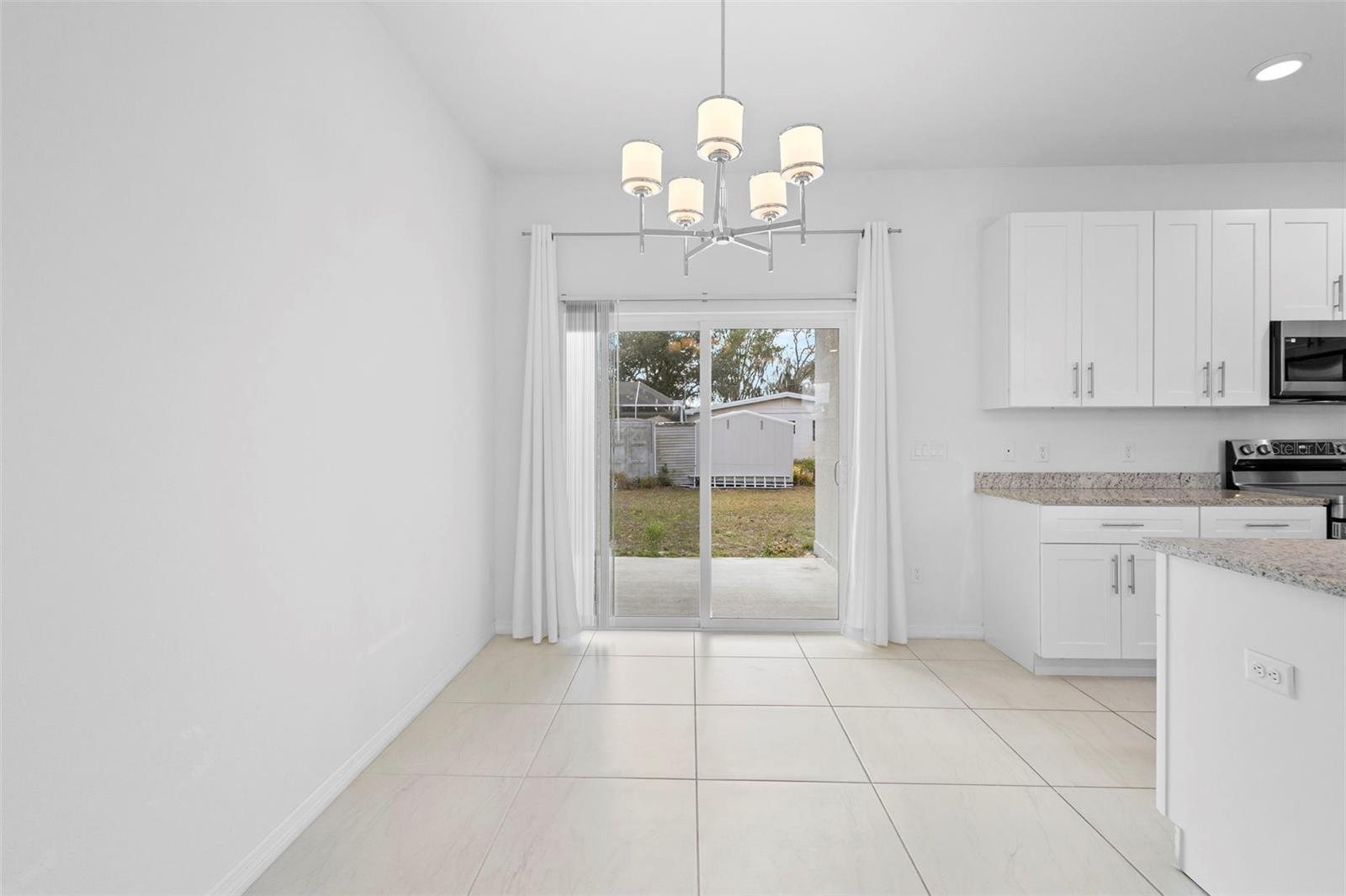 Image 25 of 56 For 3905 Craig Avenue