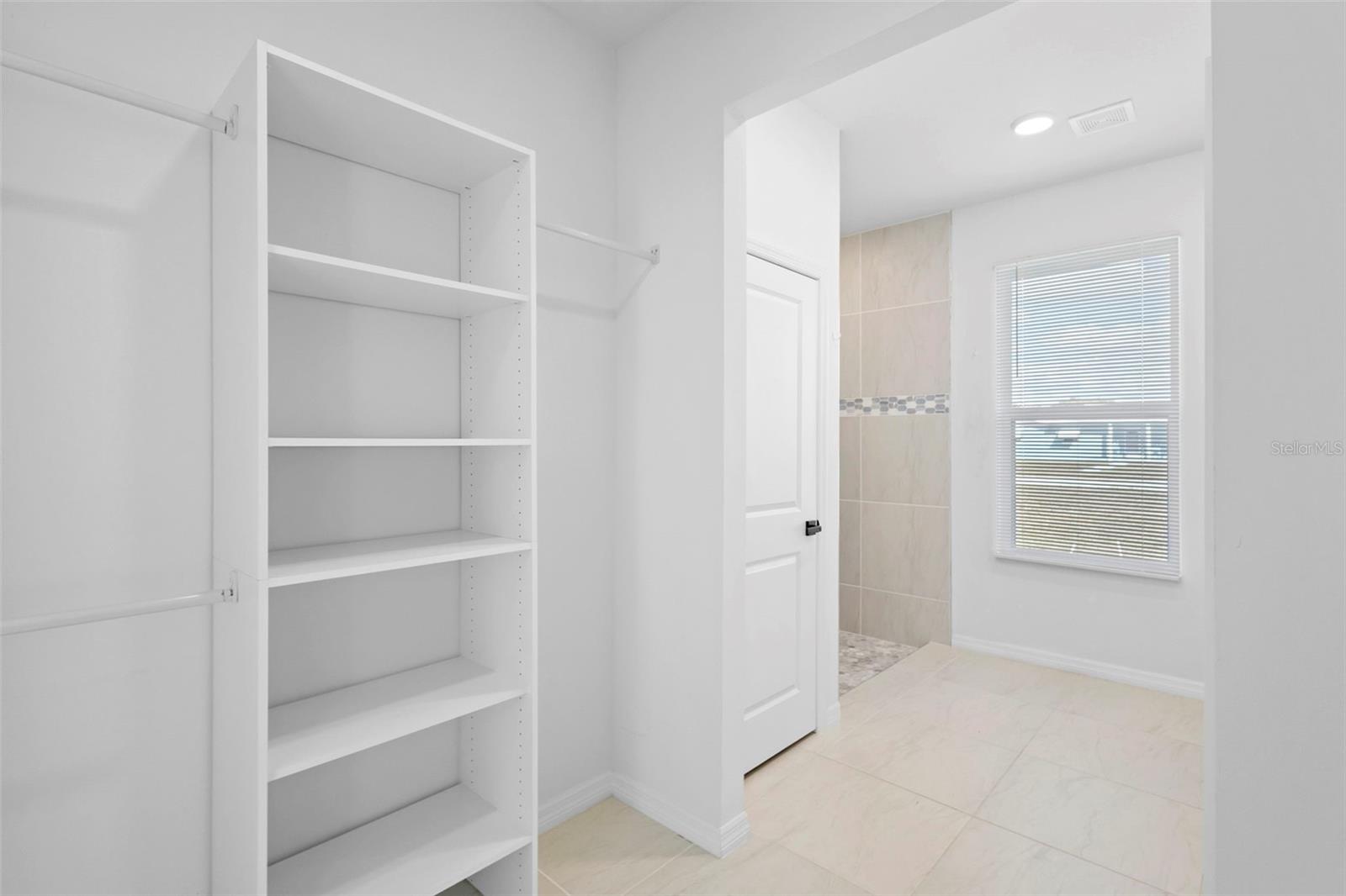 Image 31 of 56 For 3905 Craig Avenue