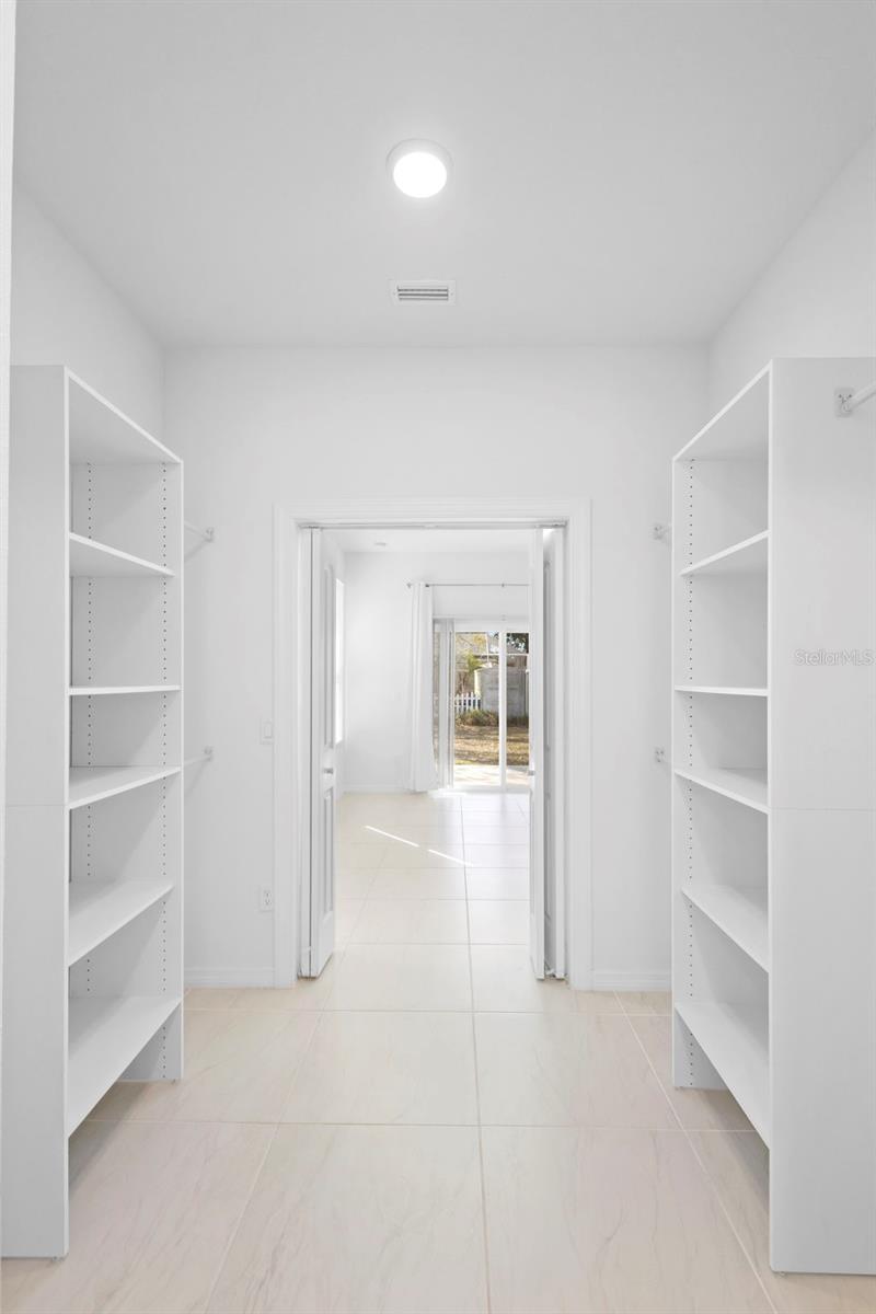 Image 32 of 56 For 3905 Craig Avenue