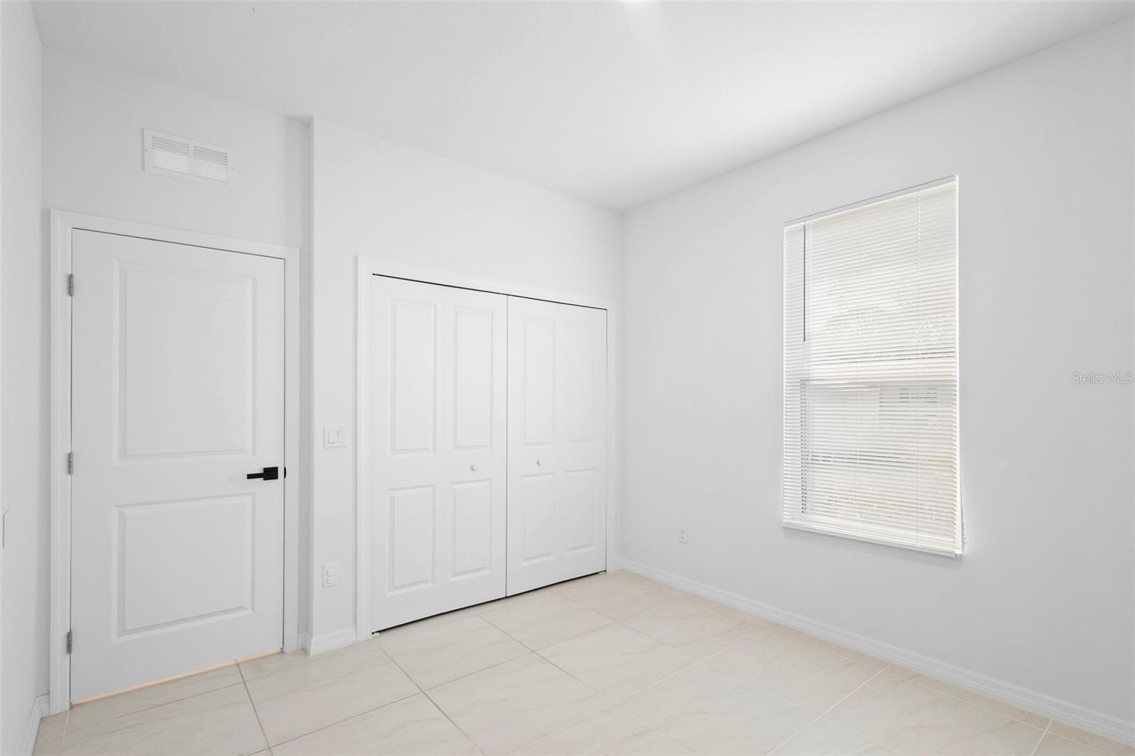 Image 34 of 56 For 3905 Craig Avenue