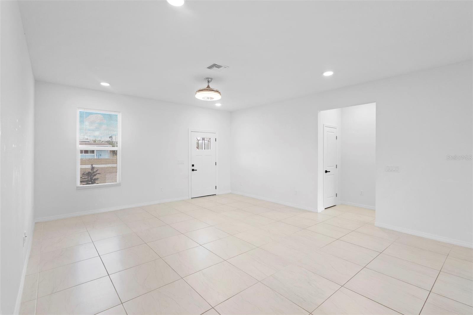 Image 39 of 56 For 3905 Craig Avenue