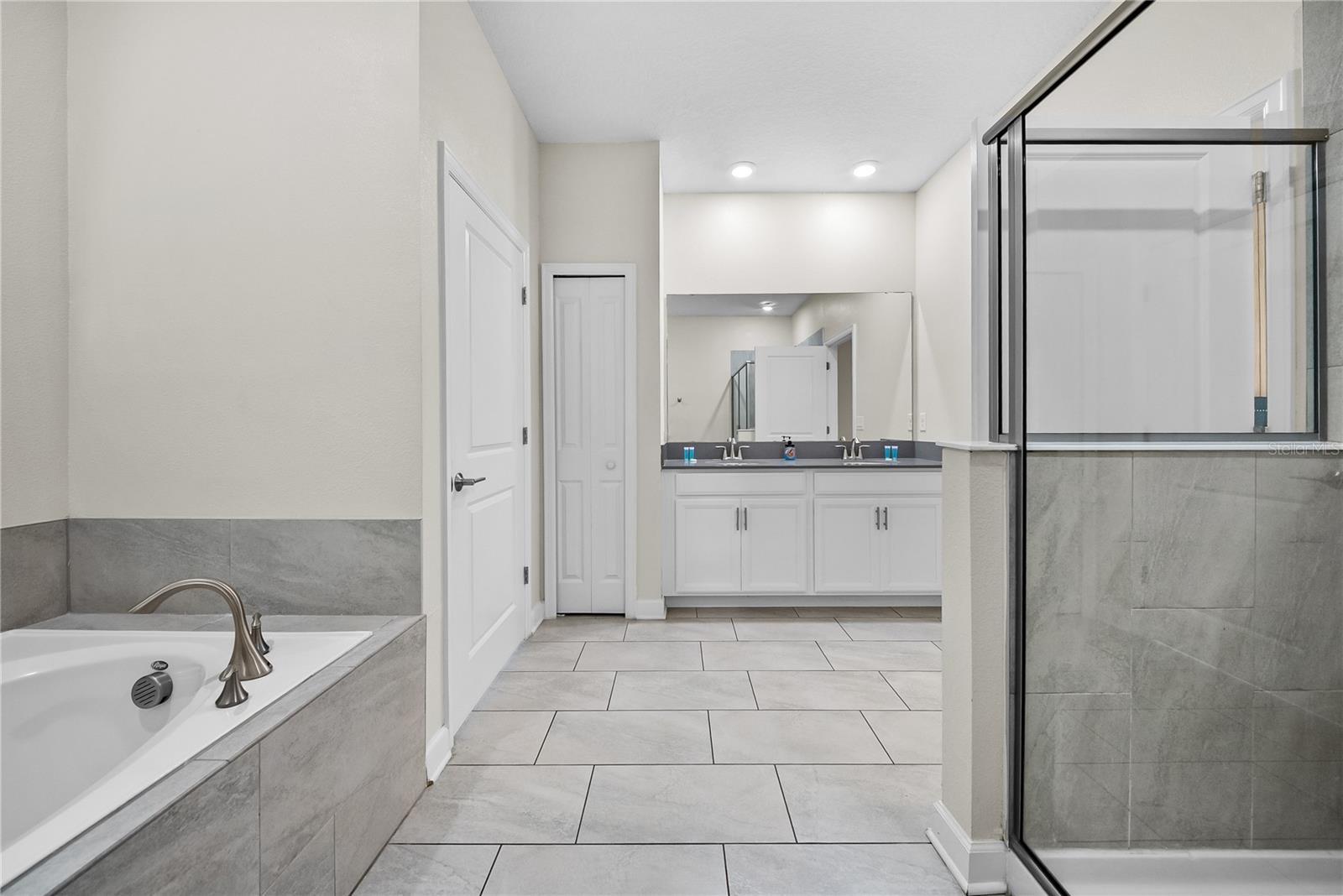 Image 31 of 96 For 4526 Narrative Lane