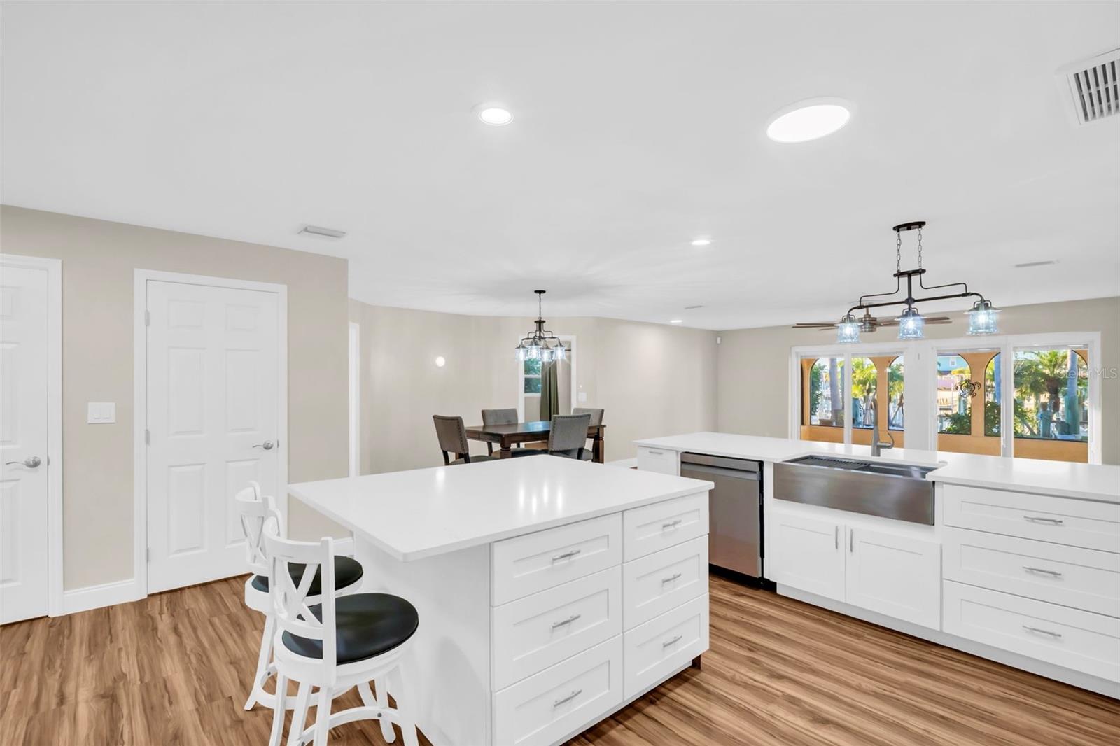 Image 21 of 91 For 4951 Galleon Court