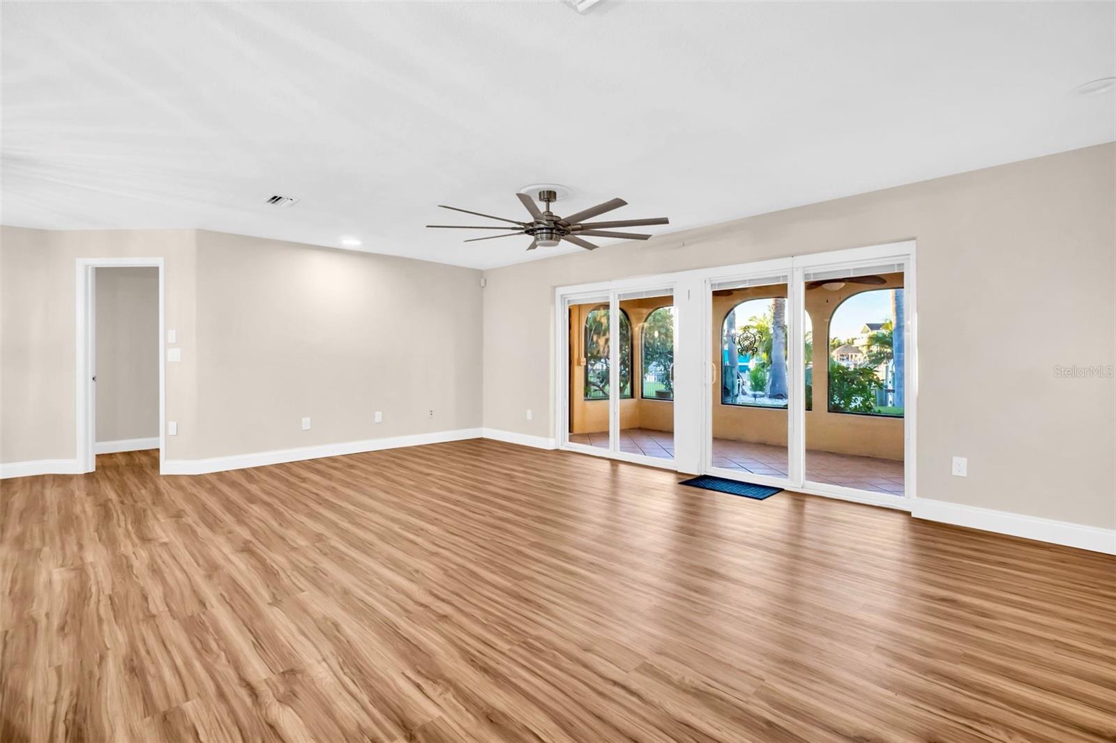 Image 31 of 91 For 4951 Galleon Court