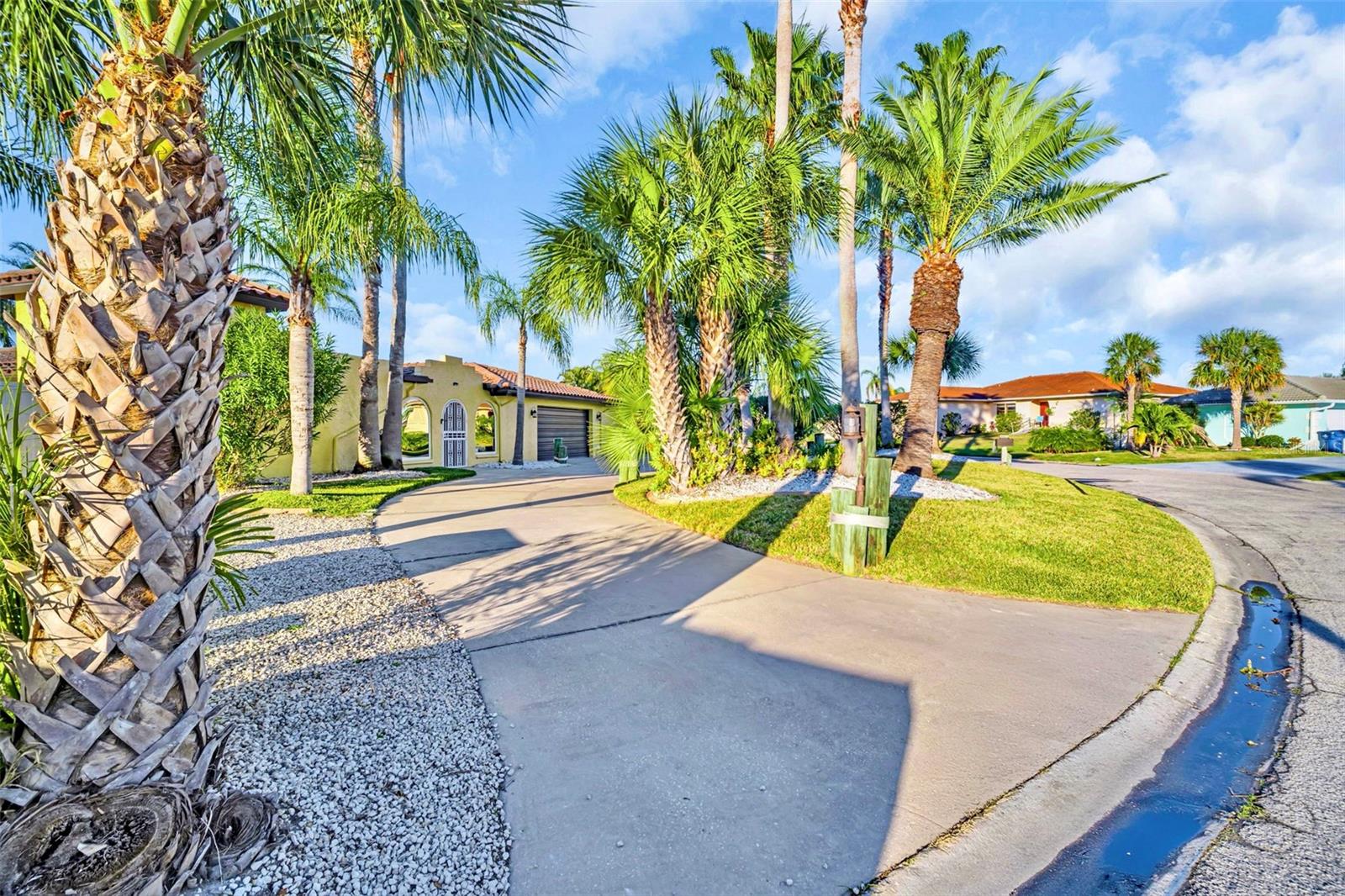 Image 65 of 91 For 4951 Galleon Court