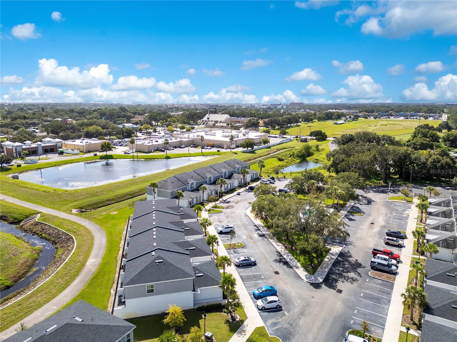 Image 29 of 30 For 2025 Claudia Lane