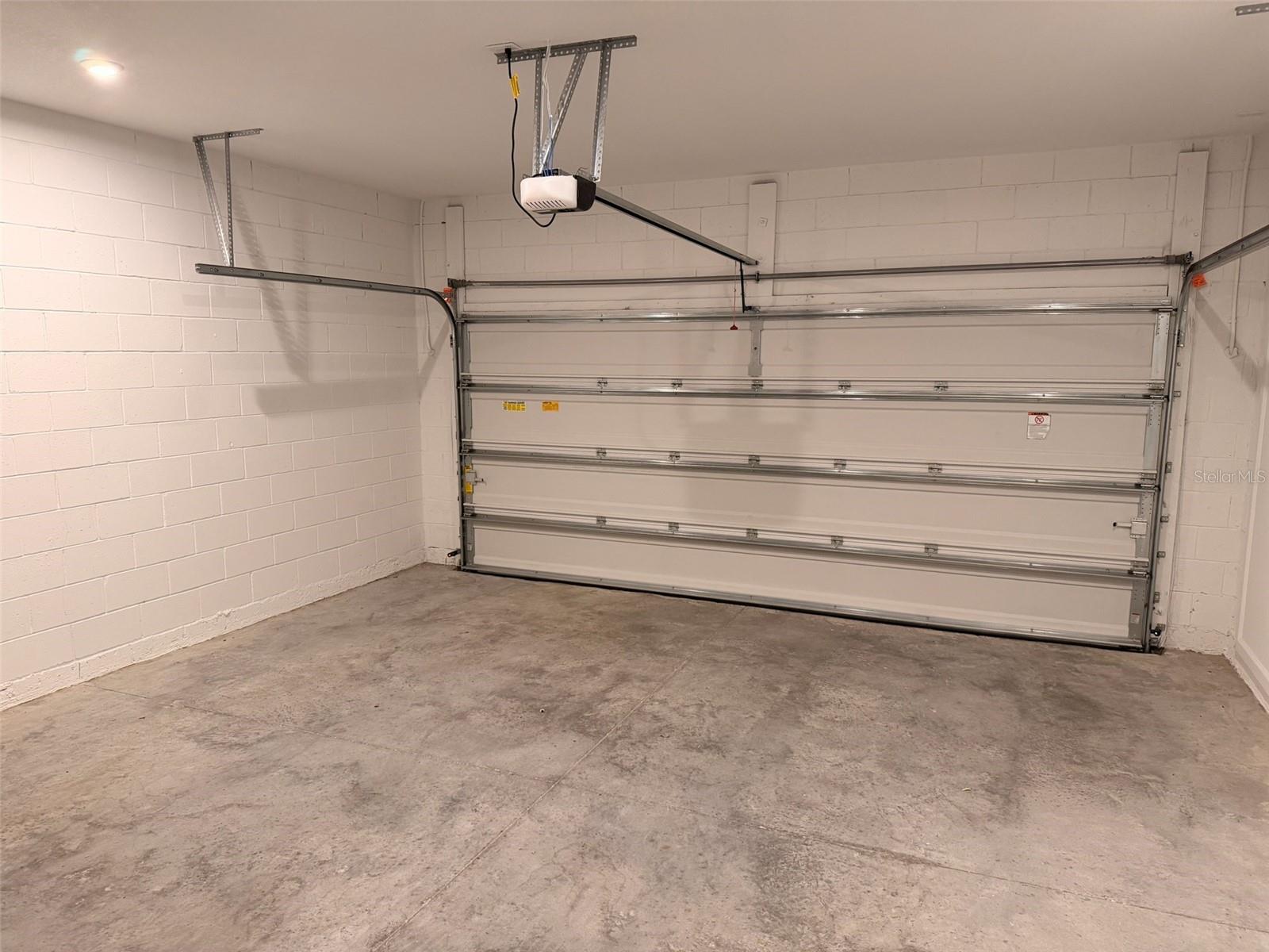 Image 24 of 29 For 2700 Sweet Acacia Drive