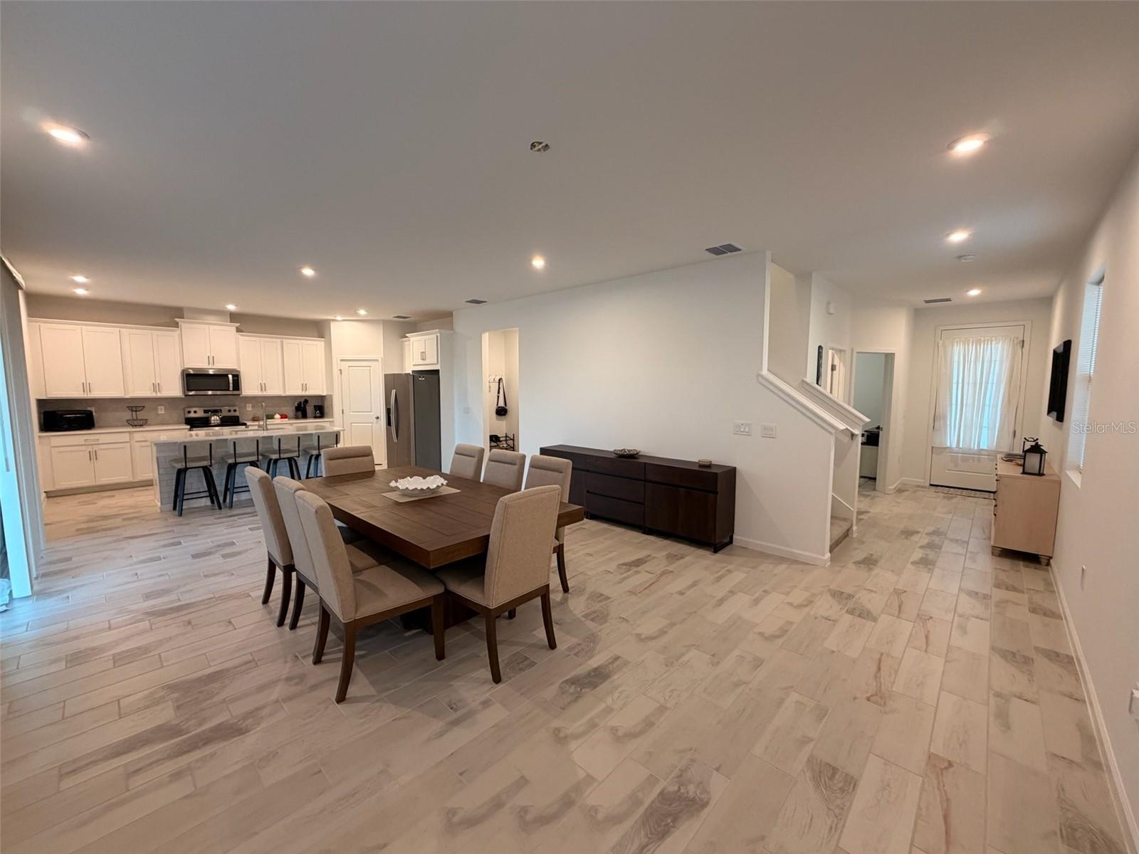 Image 6 of 29 For 2700 Sweet Acacia Drive