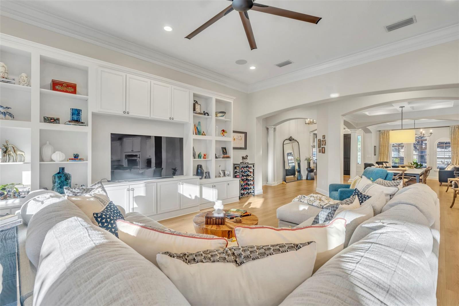 Image 11 of 51 For 1420 Calm Waters Court