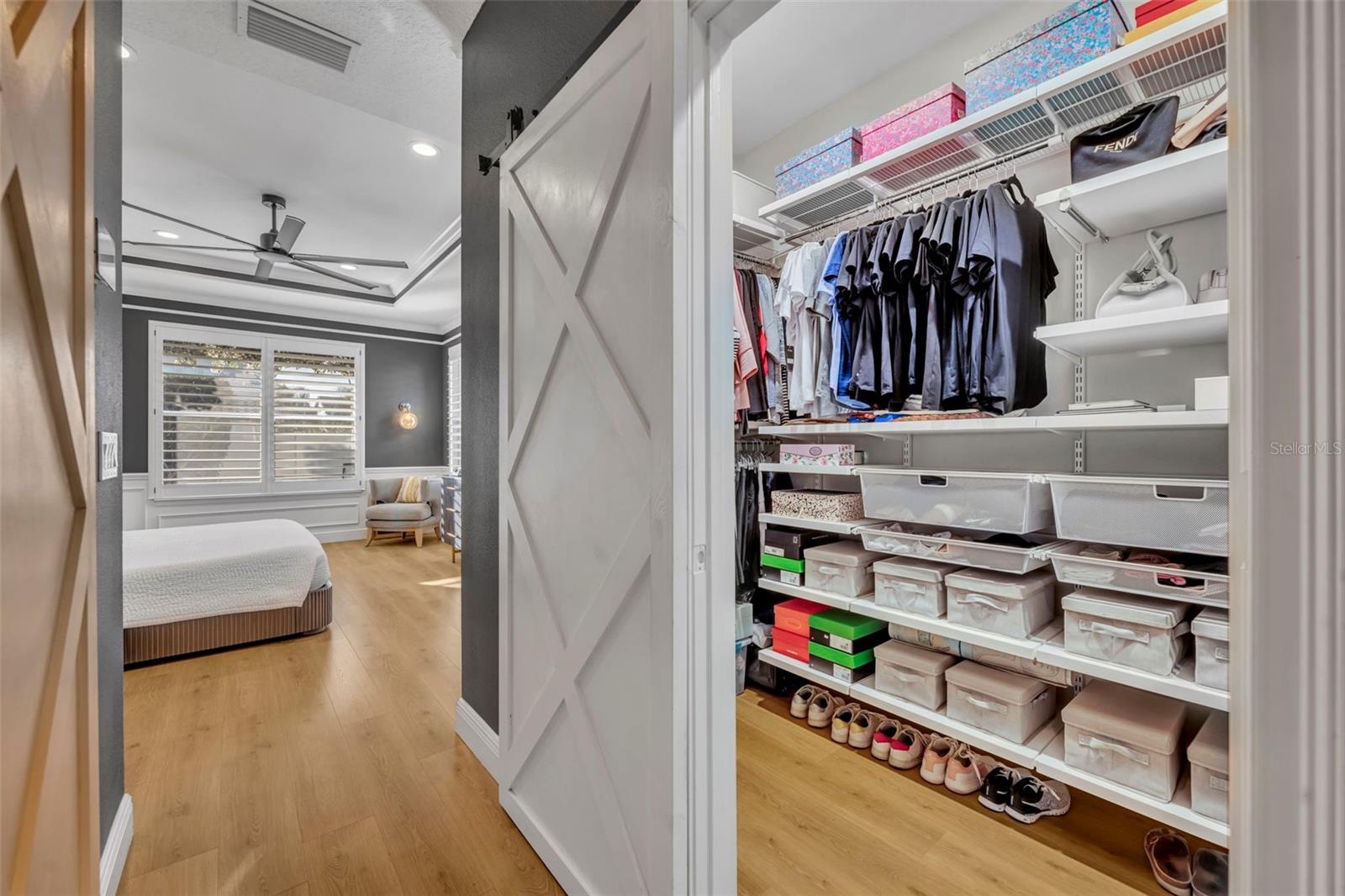 Image 23 of 51 For 1420 Calm Waters Court