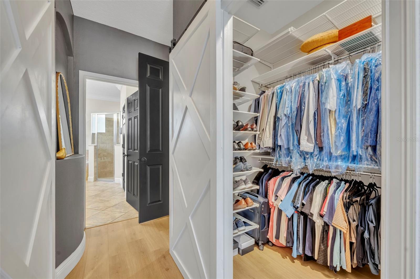 Image 24 of 51 For 1420 Calm Waters Court