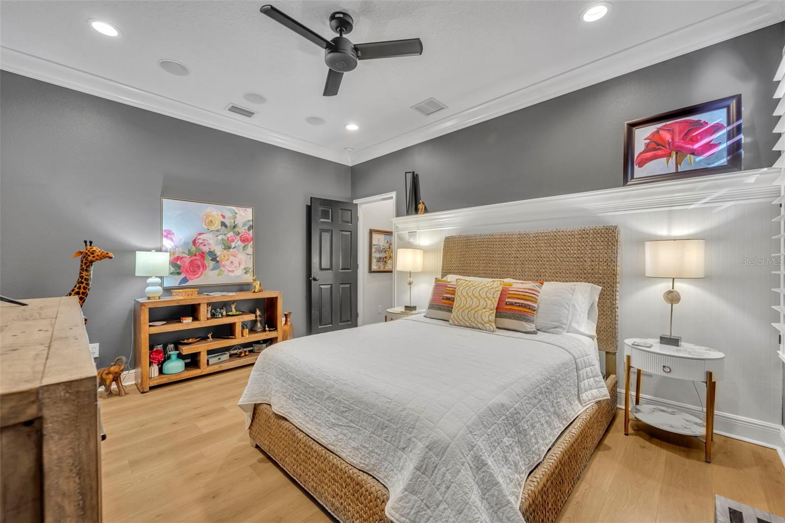 Image 29 of 51 For 1420 Calm Waters Court