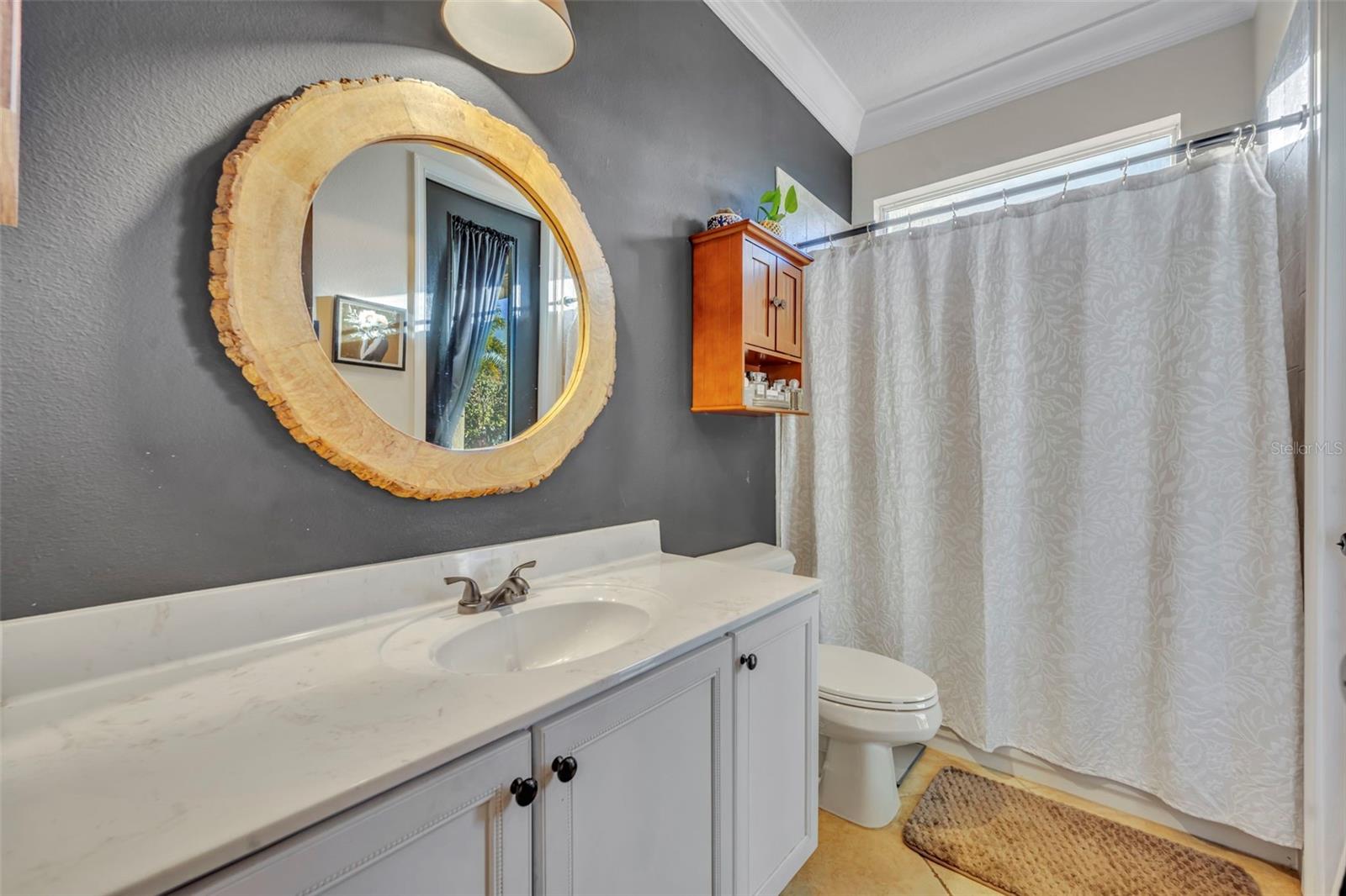 Image 32 of 51 For 1420 Calm Waters Court