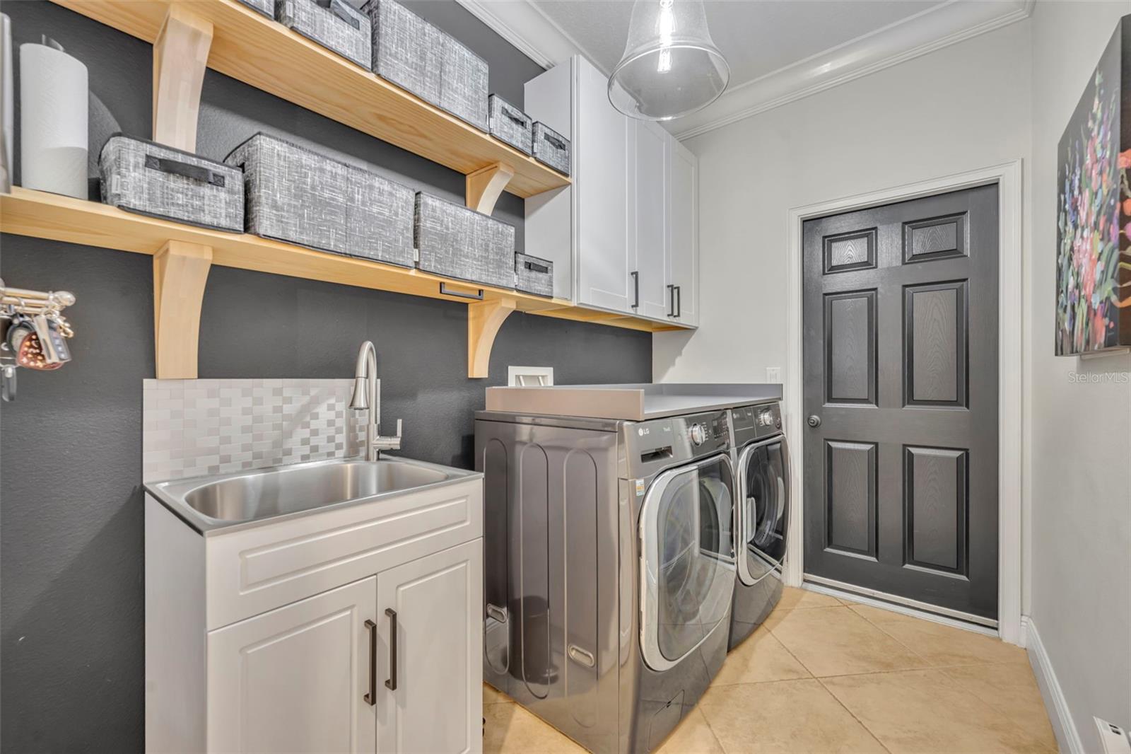 Image 34 of 51 For 1420 Calm Waters Court