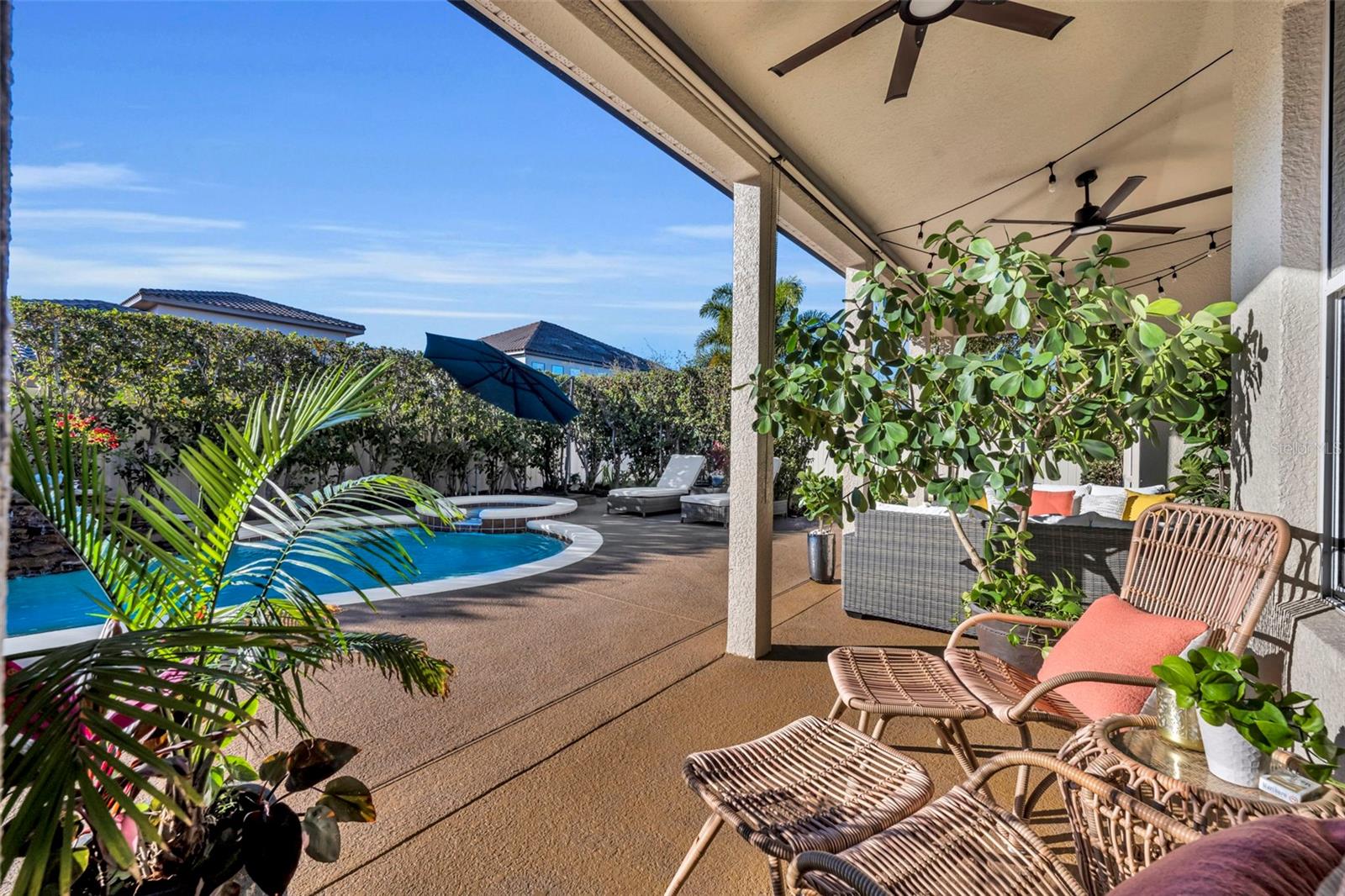 Image 35 of 51 For 1420 Calm Waters Court