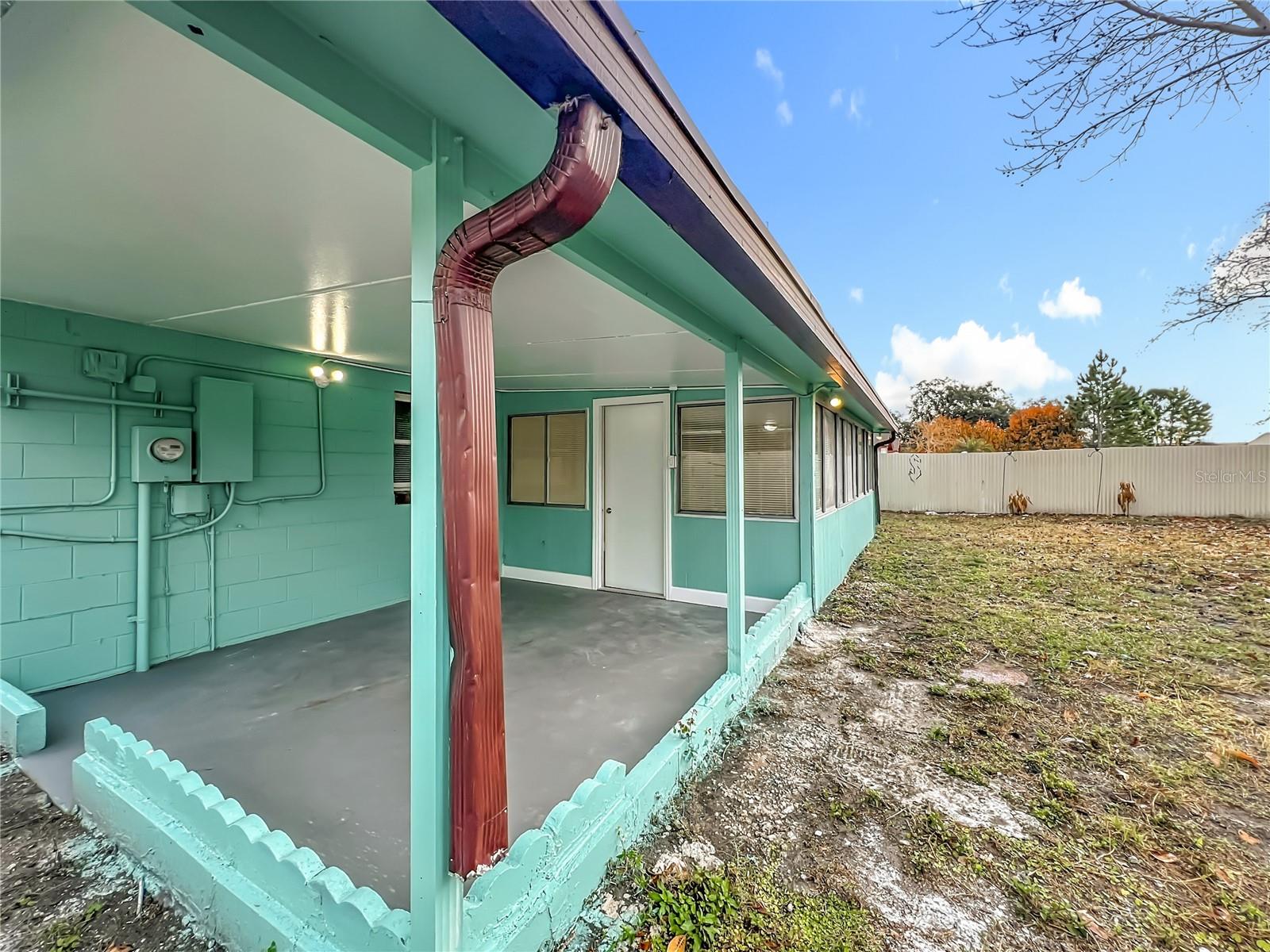 Image 40 of 42 For 4052 Castlegate Drive