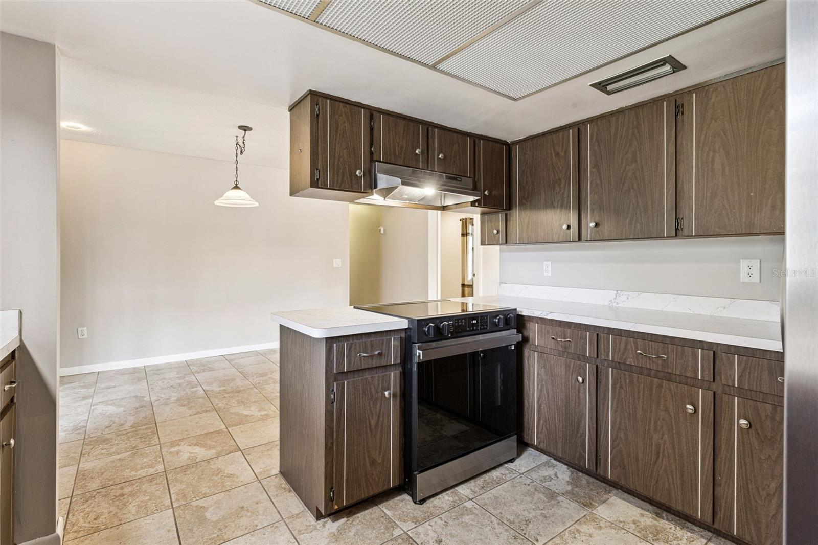 Image 6 of 25 For 150 Serena Road