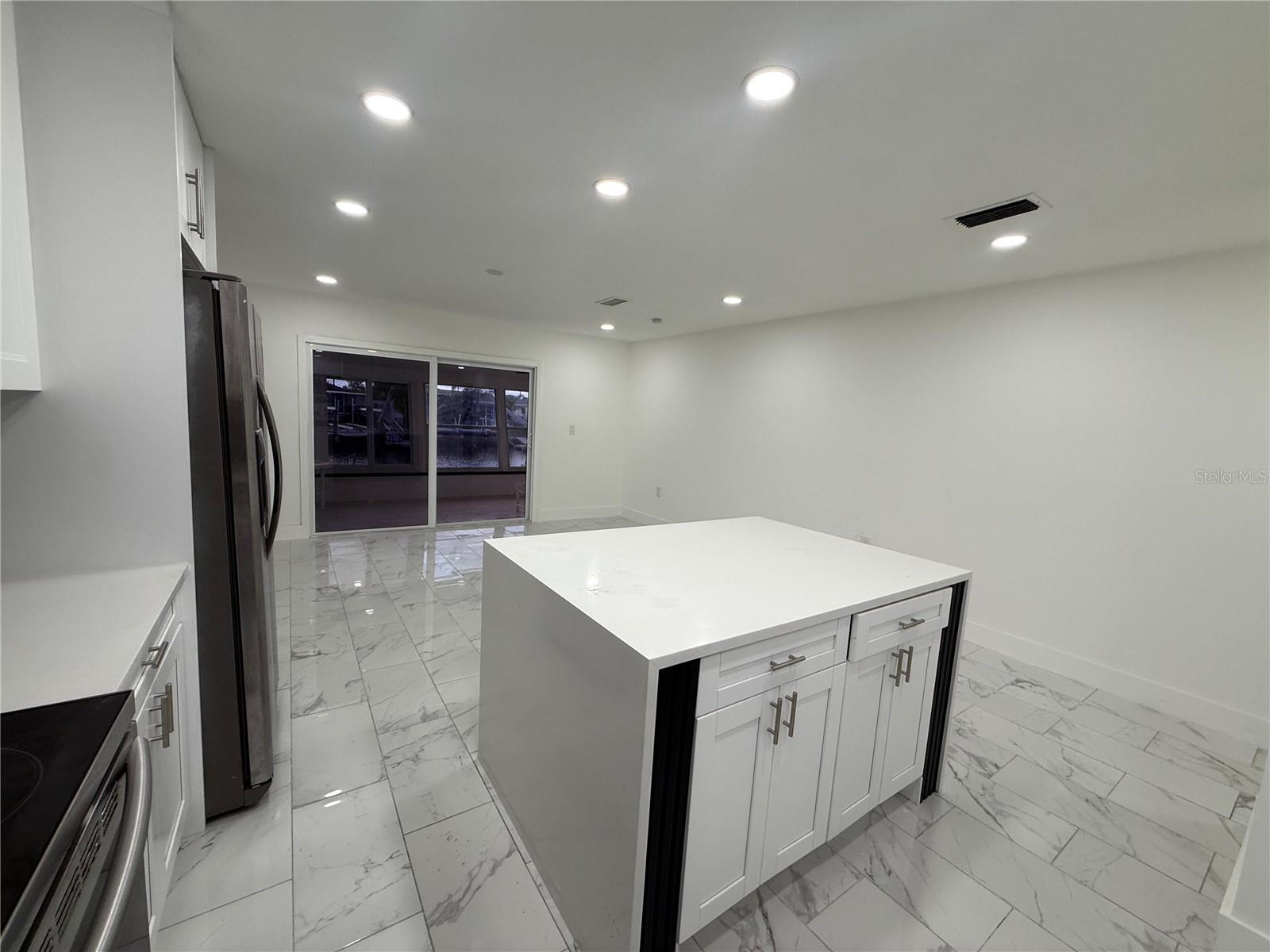 Image 4 of 21 For 5039 Pelican Drive