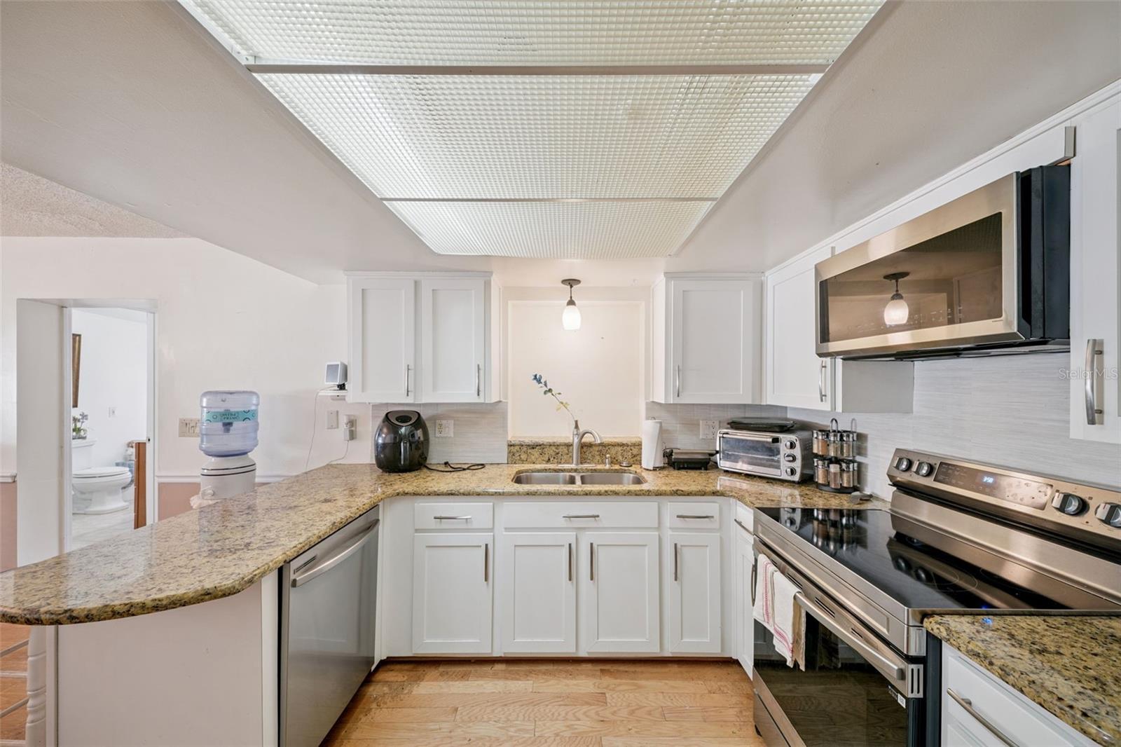 Image 12 of 32 For 292 Constance Road