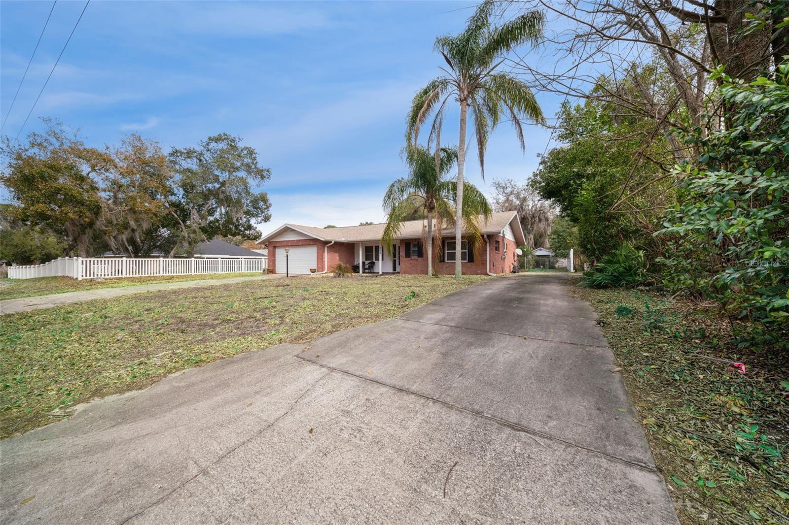 Image 2 of 32 For 292 Constance Road