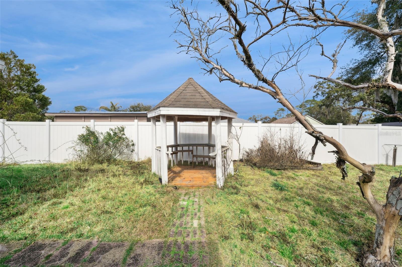 Image 27 of 32 For 292 Constance Road