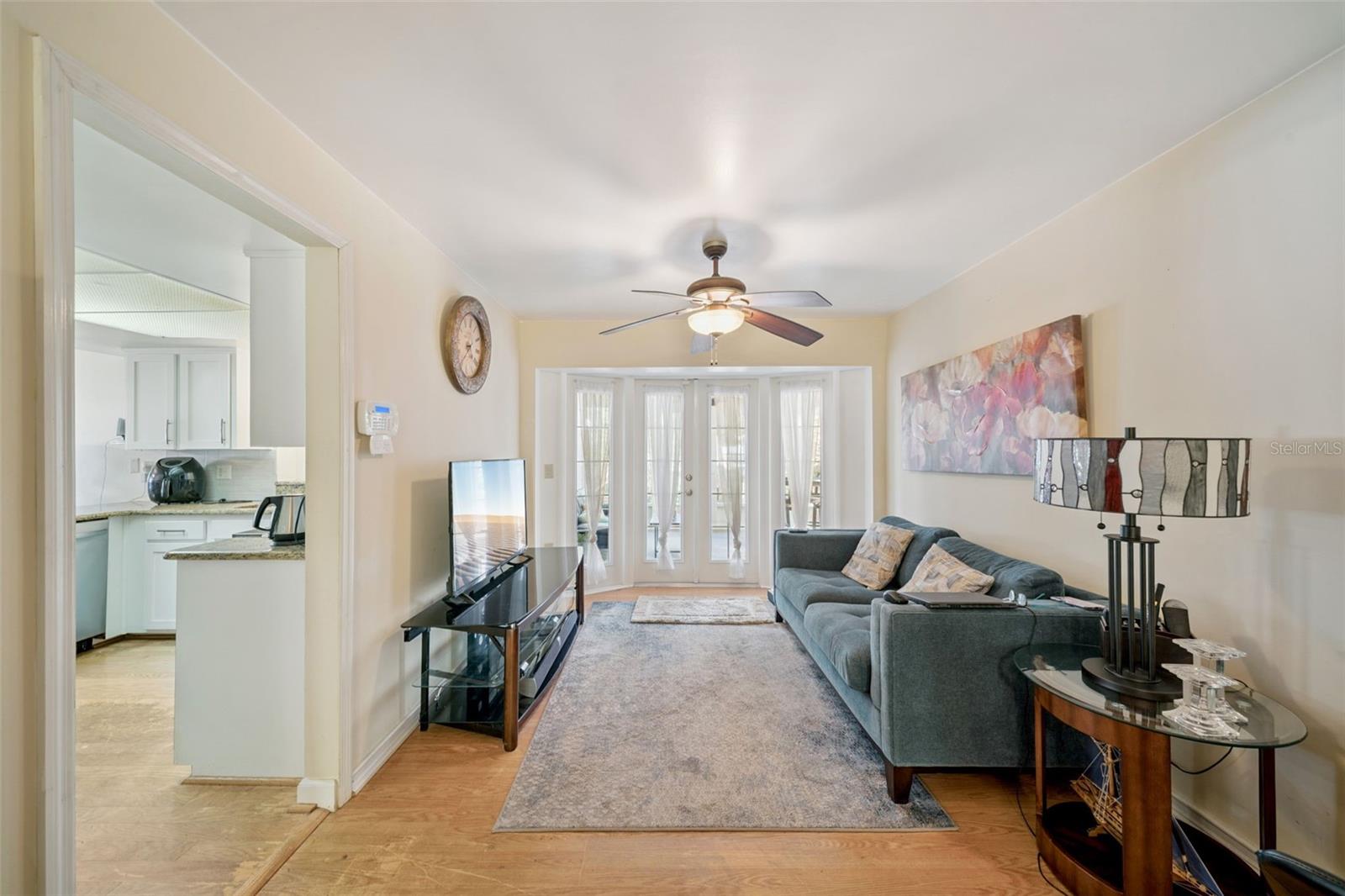 Image 7 of 32 For 292 Constance Road