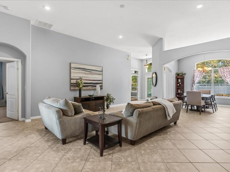 Image 7 of 39 For 342 Osprey Lakes Circle