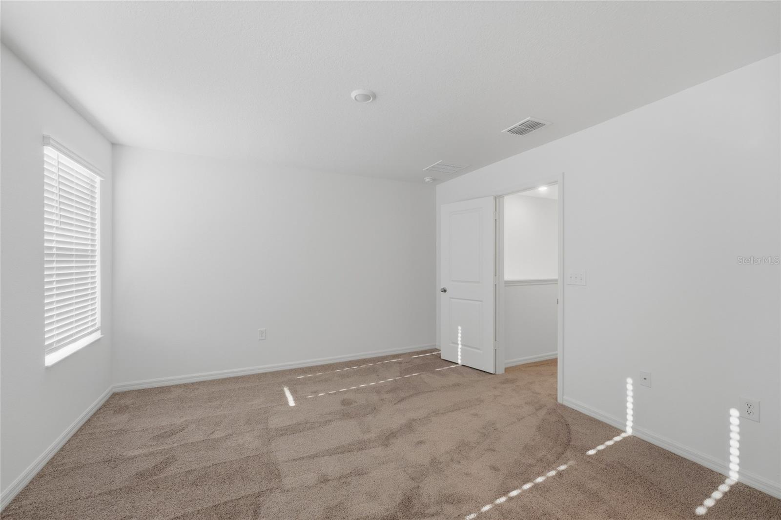 Image 16 of 25 For 2791 Raindrop Run Street